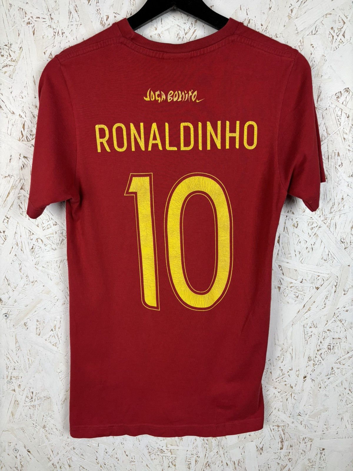 Nike Vintage Nike Barca Paris 2006 Ronaldinho #10 T-Shirt Red S Size US S / EU 44-46 / 1 - 5 Thumbnail