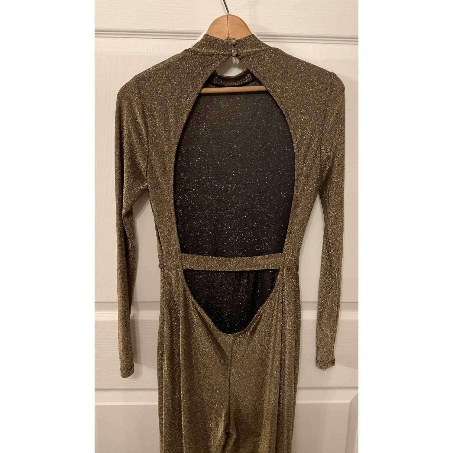 superdown Revolve Superdown Metallic Nissa Open Back Jumpsuit, M Size 28" / US 6 / IT 42 - 8 Thumbnail