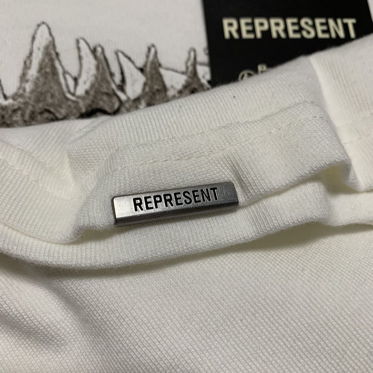Represent Clo. Represent Small Shark JAWS Flat White Tee Size US S / EU 44-46 / 1 - 8 Thumbnail