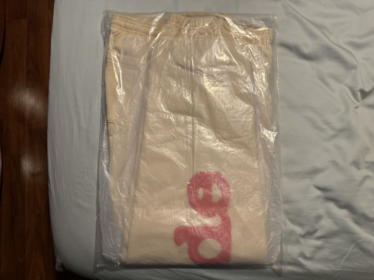 Sp5der Sp5der Beluga Cream Sweatpants Size Medium Size US 32 / EU 48 - 15 Thumbnail