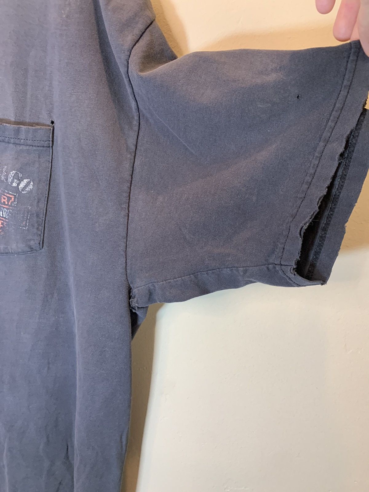 Harley Davidson *RARE* Vintage 90’s Harley Davidson Chicago Thrashed T-Shirt Size US XL / EU 56 / 4 - 12 Thumbnail
