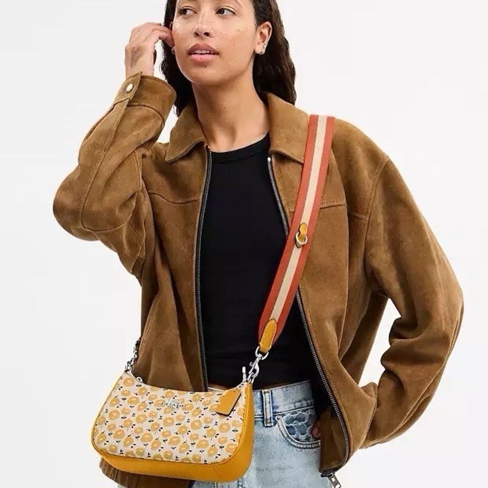 Coach NWT COACH Teri Shoulder Bag Floral CBI49 Crossbody Bag Size ONE SIZE - 7 Thumbnail