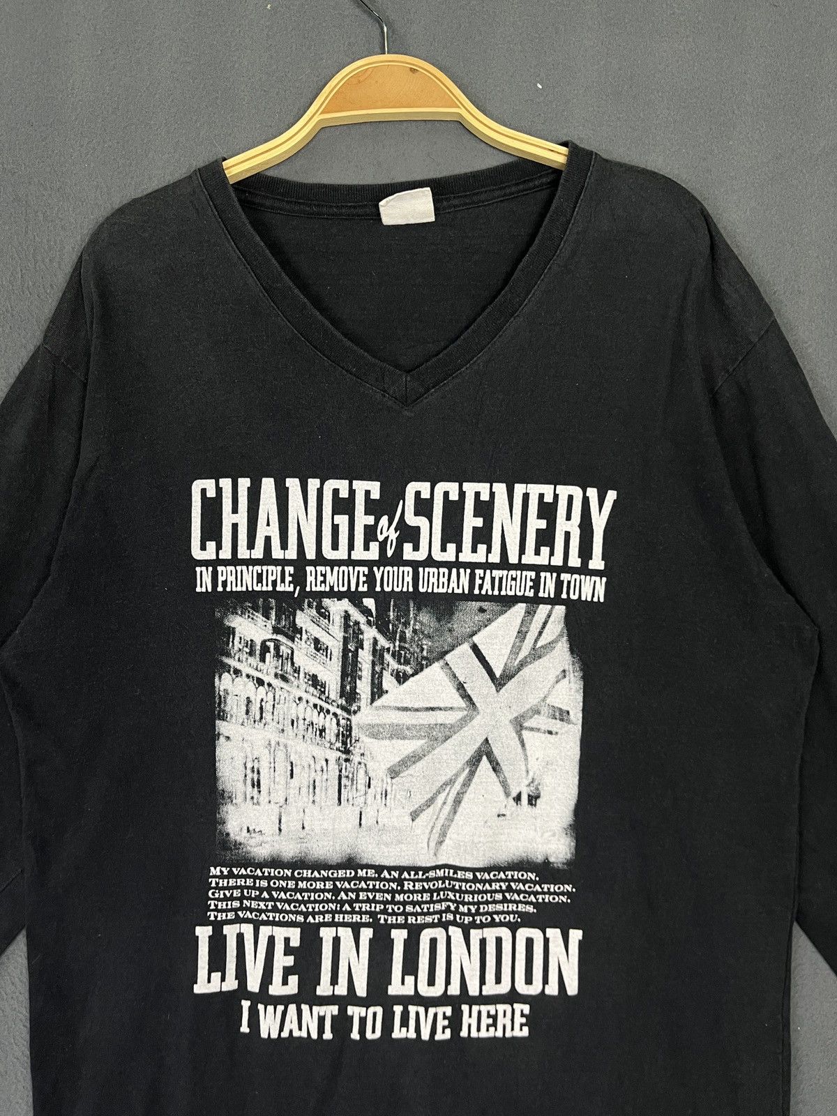 If Six Was Nine × Japanese Brand × Le Grande Bleu (L.G.B.) Revolutionary Vacation Live in London Poem V Neck Tshirt Size US L / EU 52-54 / 3 - 3 Thumbnail