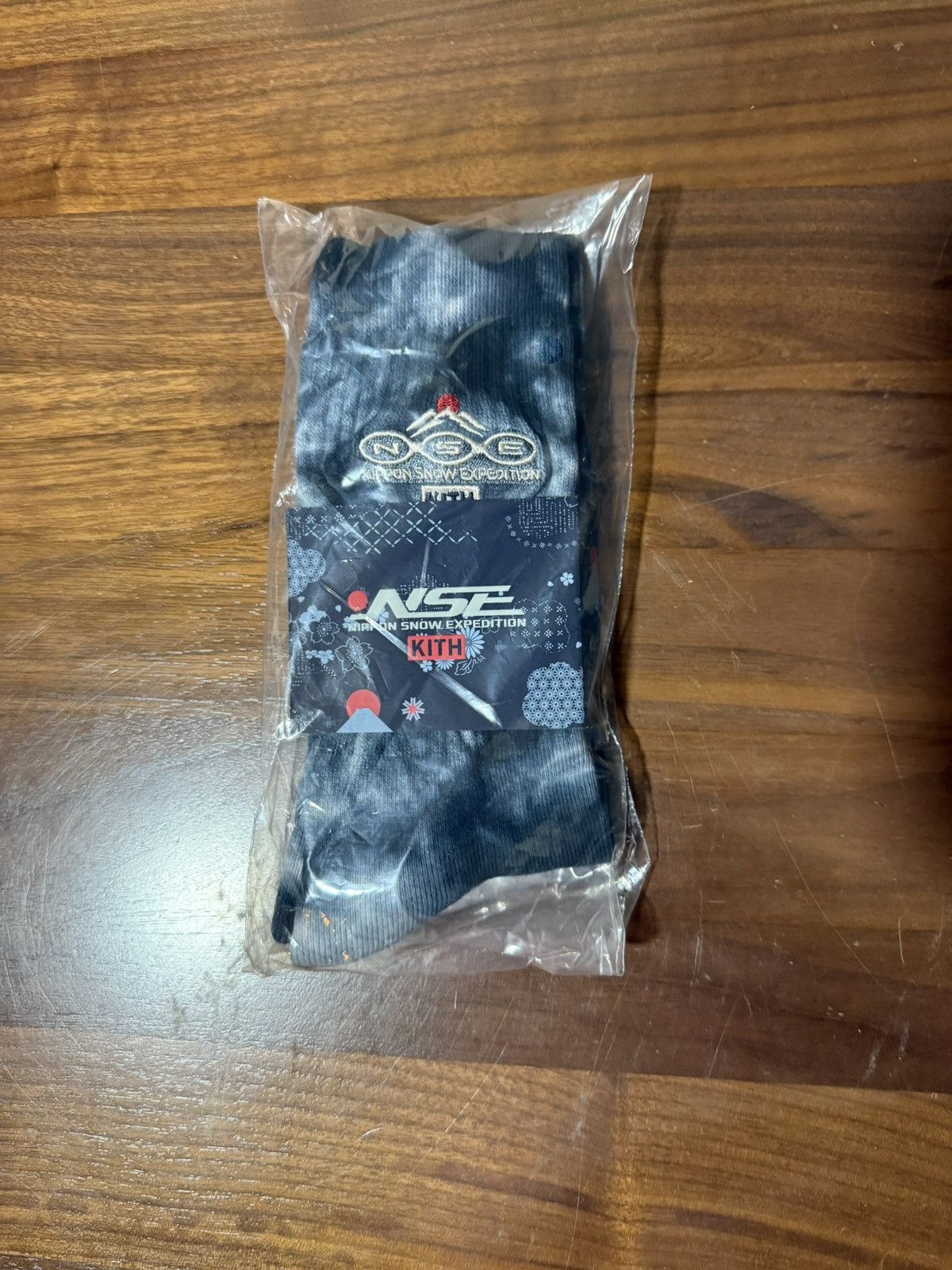 Columbia × Kith Kith Columbia NSE Iced Dyed Socks Nocturnal Embroidered Logo Size ONE SIZE - 4 Thumbnail