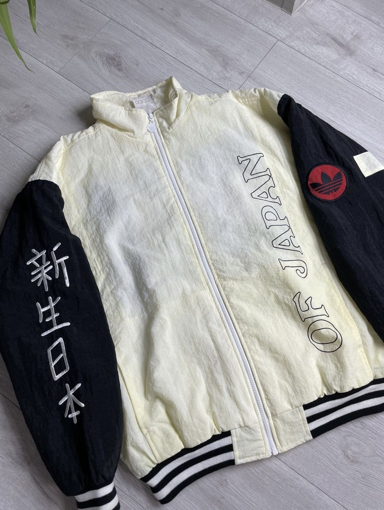 Adidas × Vintage 🔥Rare 90s Adidas Japan Vintage Jacket Bomber Nylon Size US L / EU 52-54 / 3 - 4 Thumbnail