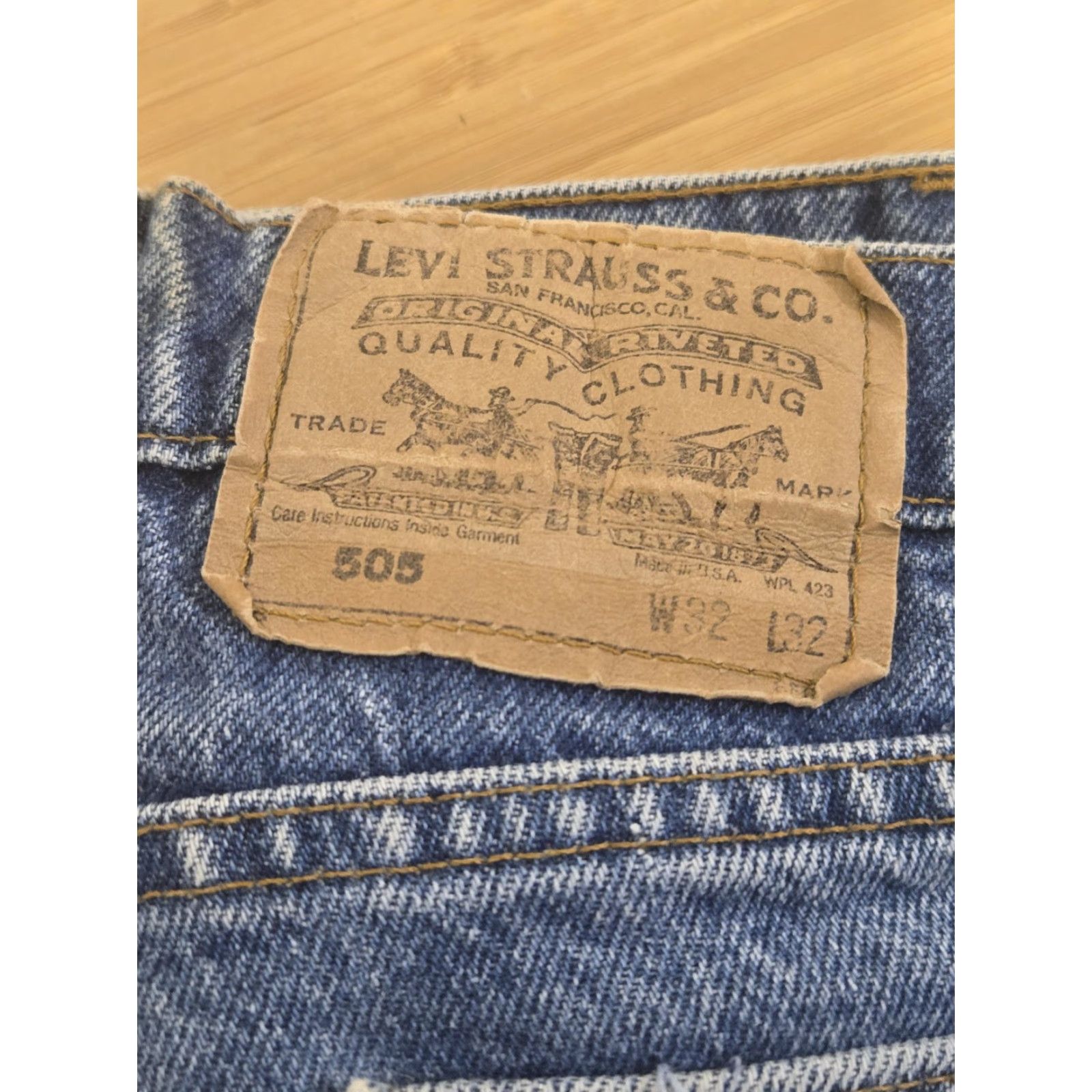 Levi's VINTAGE Levi's 505 Jeans Mens 32x32 Blue Denim Straight Leg Made USA 90s Size US 32 / EU 48 - 3 Thumbnail