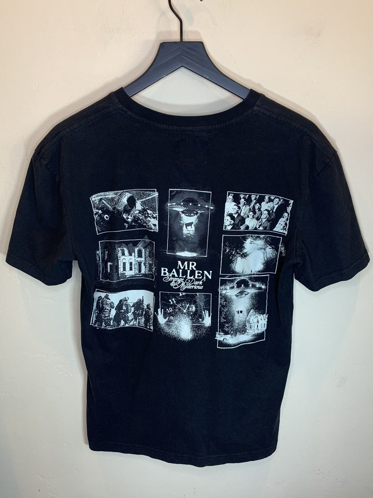 Designer *RARE* Mr Ballen Strange Dark & Mysterious Tour Art T-Shirt Size S / US 4 / IT 40 - 1 Thumbnail