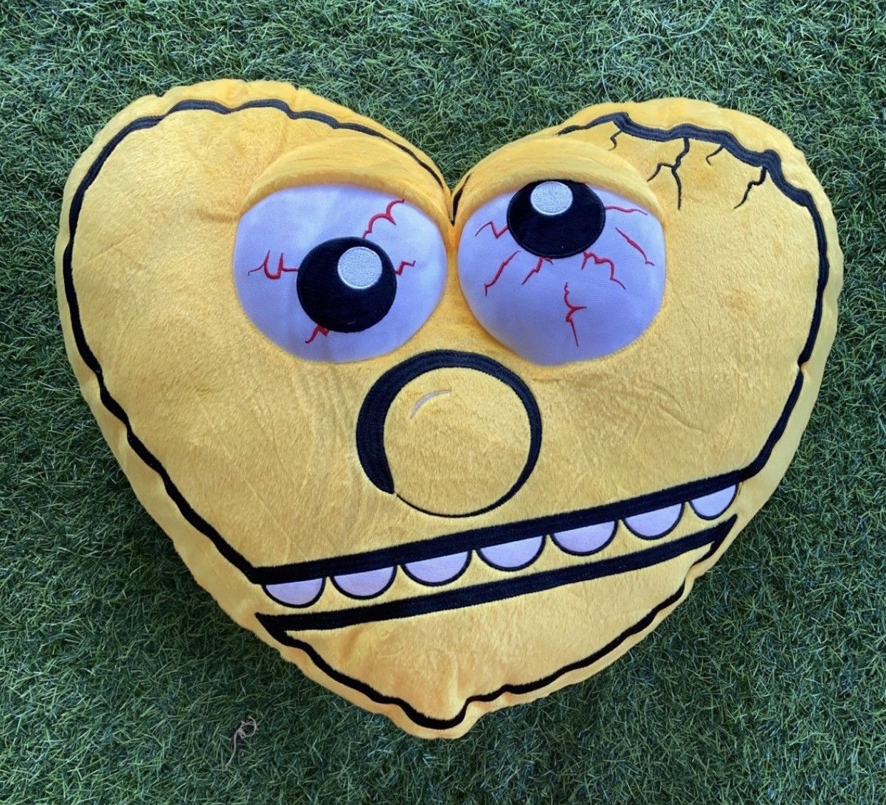 Glo Pillow | Grailed