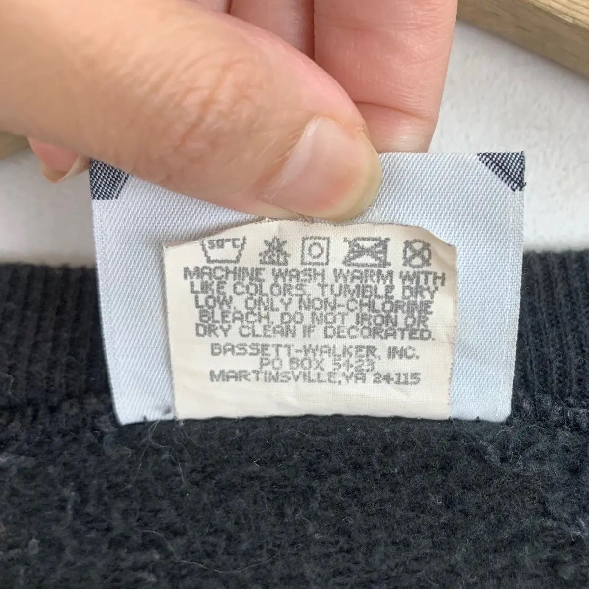 Lee Vintage 90’ LEE CENTRAL TRACK & FIELD Horse Sweatshirt Size L / US 10 / IT 46 - 6 Thumbnail