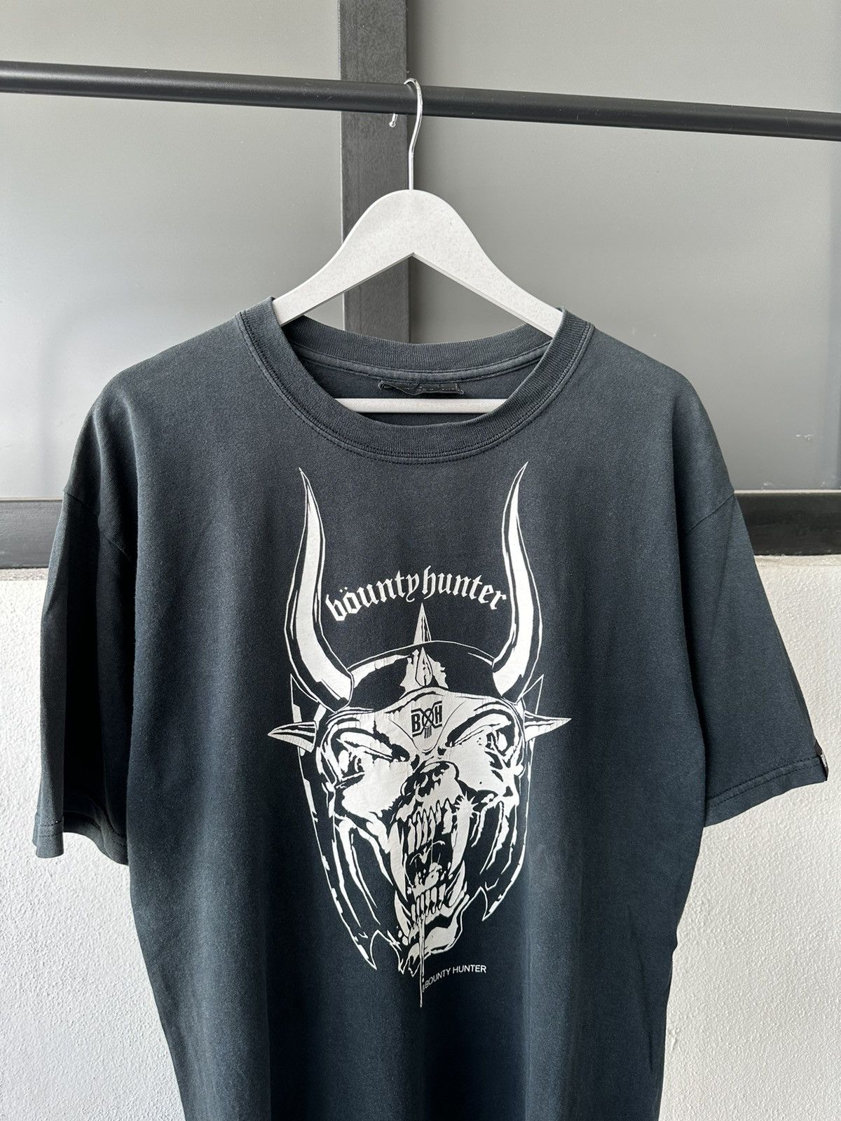 Bounty Hunter 2000s Bounty Hunter x Madness Motohead logo Size US L / EU 52-54 / 3 - 12 Thumbnail