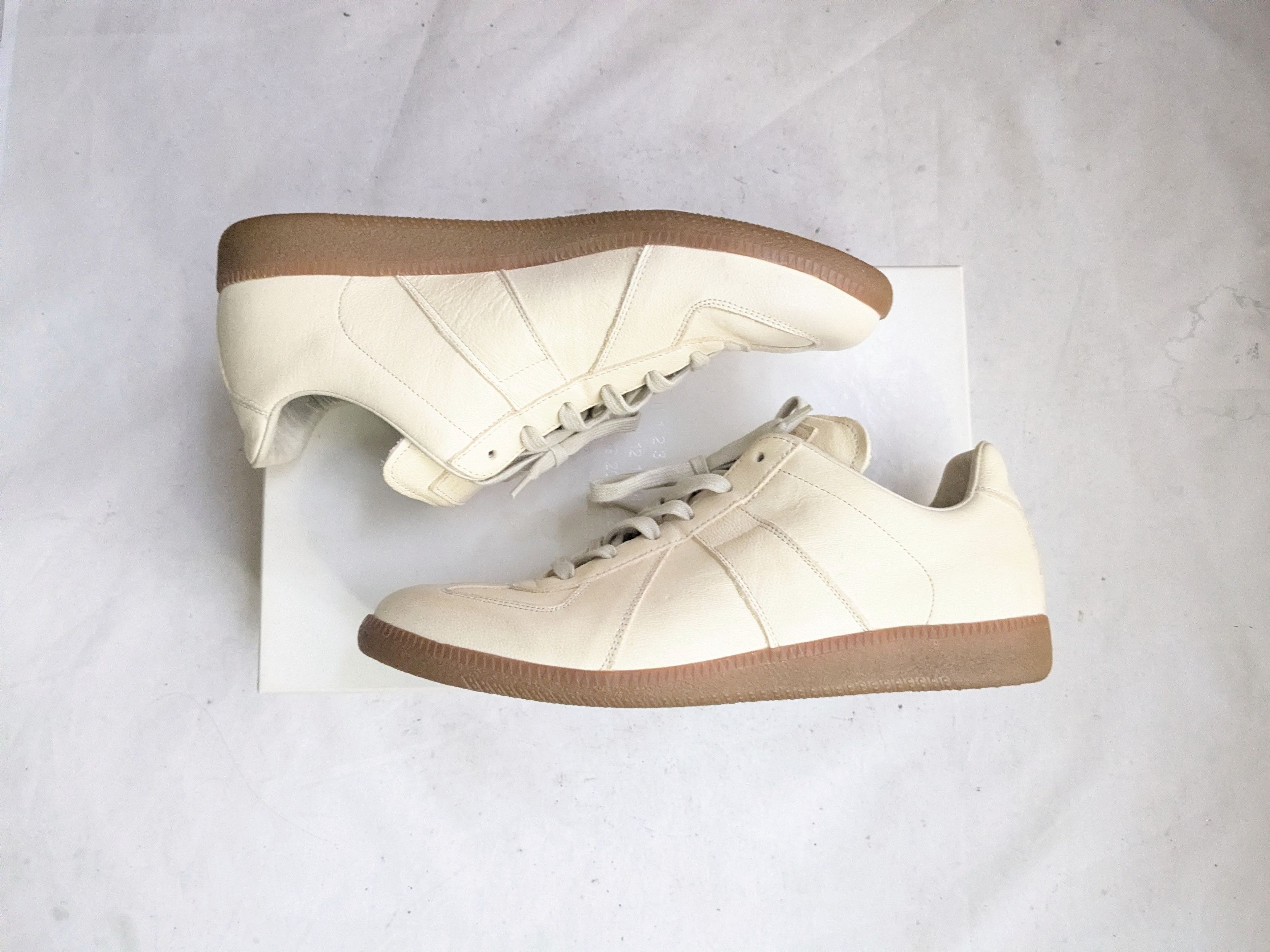 Maison Margiela Maison Margiela Replica GAT Beige Gum 10 43 Low Tops Size US 10 / EU 43 - 1 Thumbnail