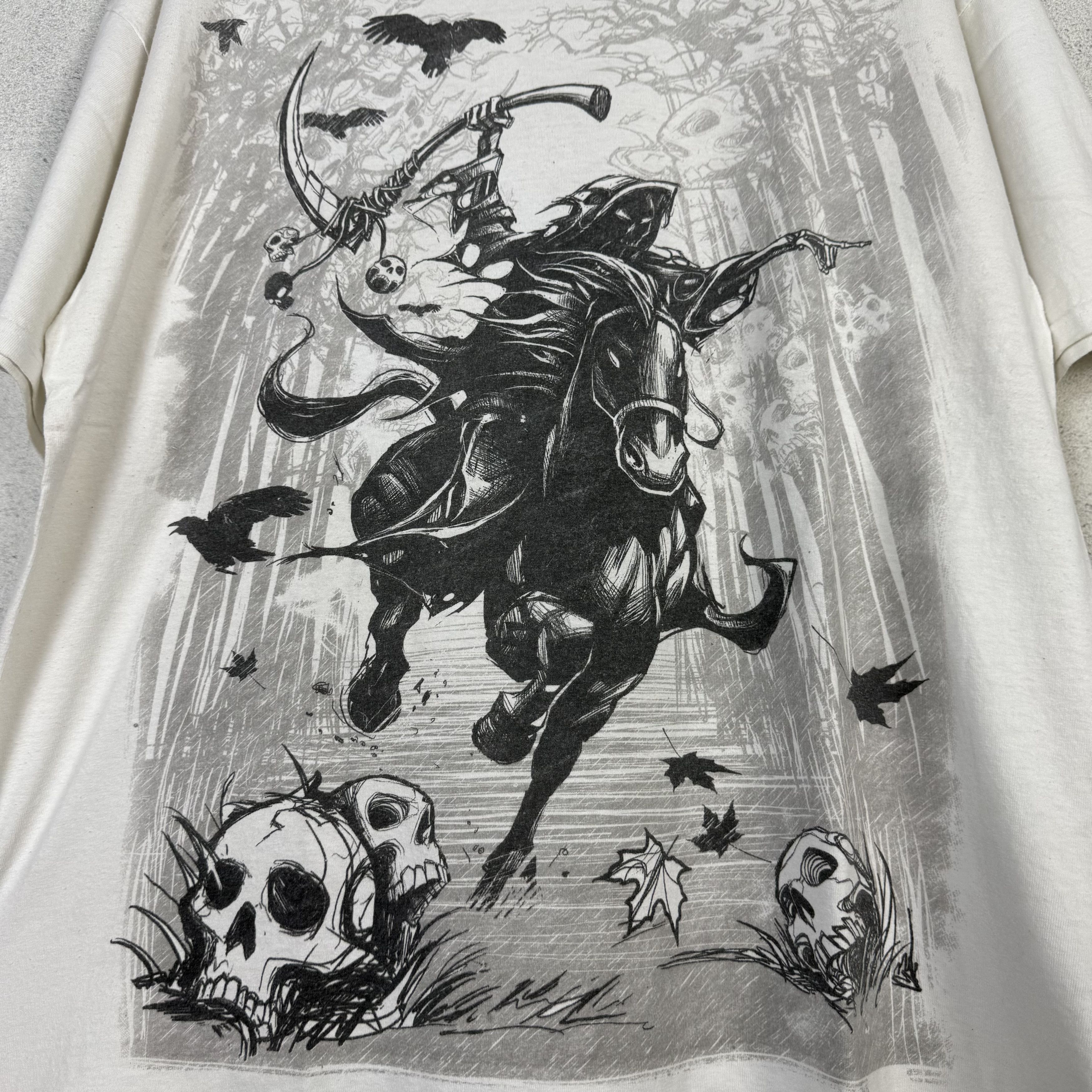 Vintage Dark Fantasy Grim Reaper Graphic Tshirt Skull & Crow Art Size US L / EU 52-54 / 3 - 3 Thumbnail