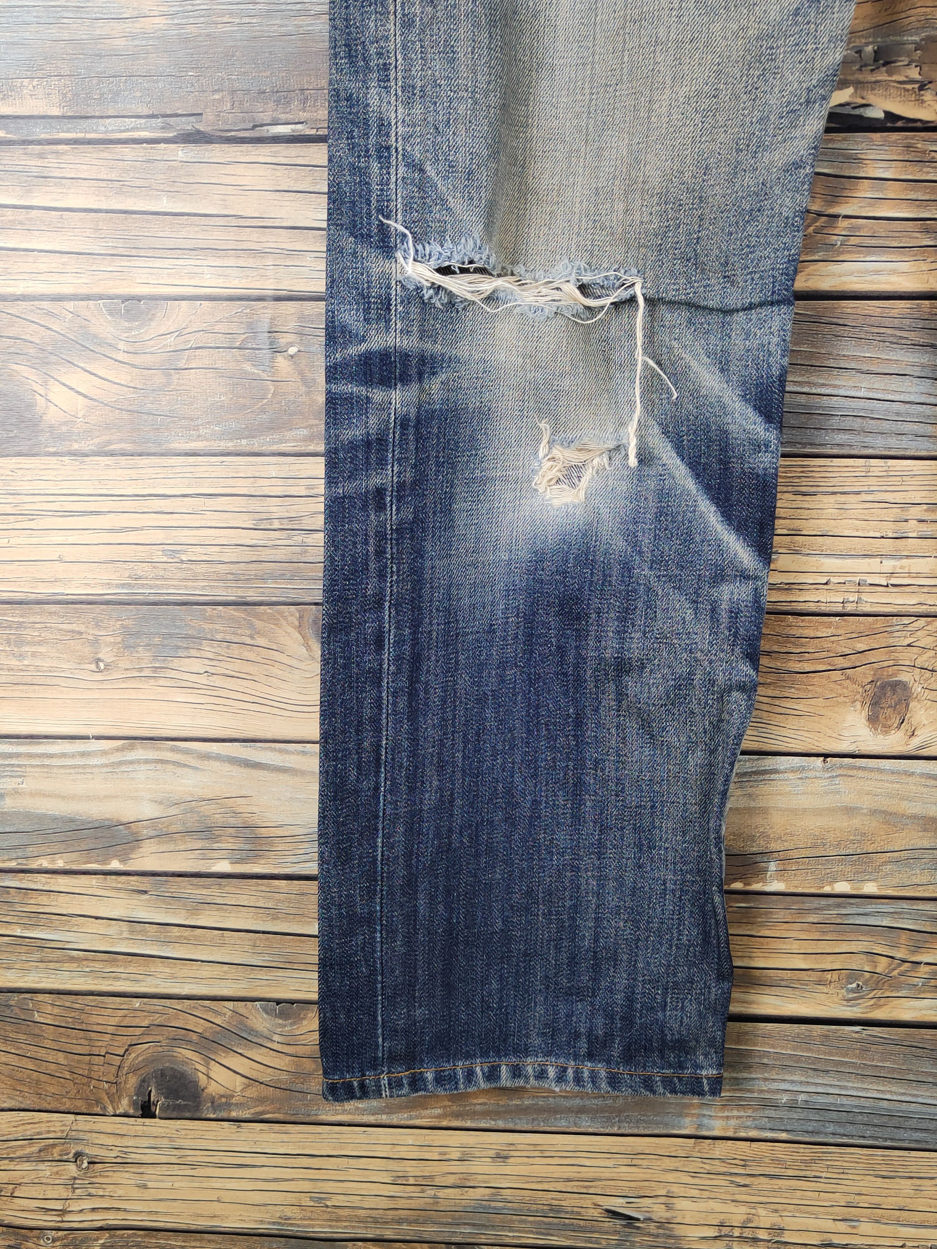 Japanese Brand Uniqlo Dark Blue Distressed Ripped Jeans #W1383 Size US 31 - 4 Thumbnail