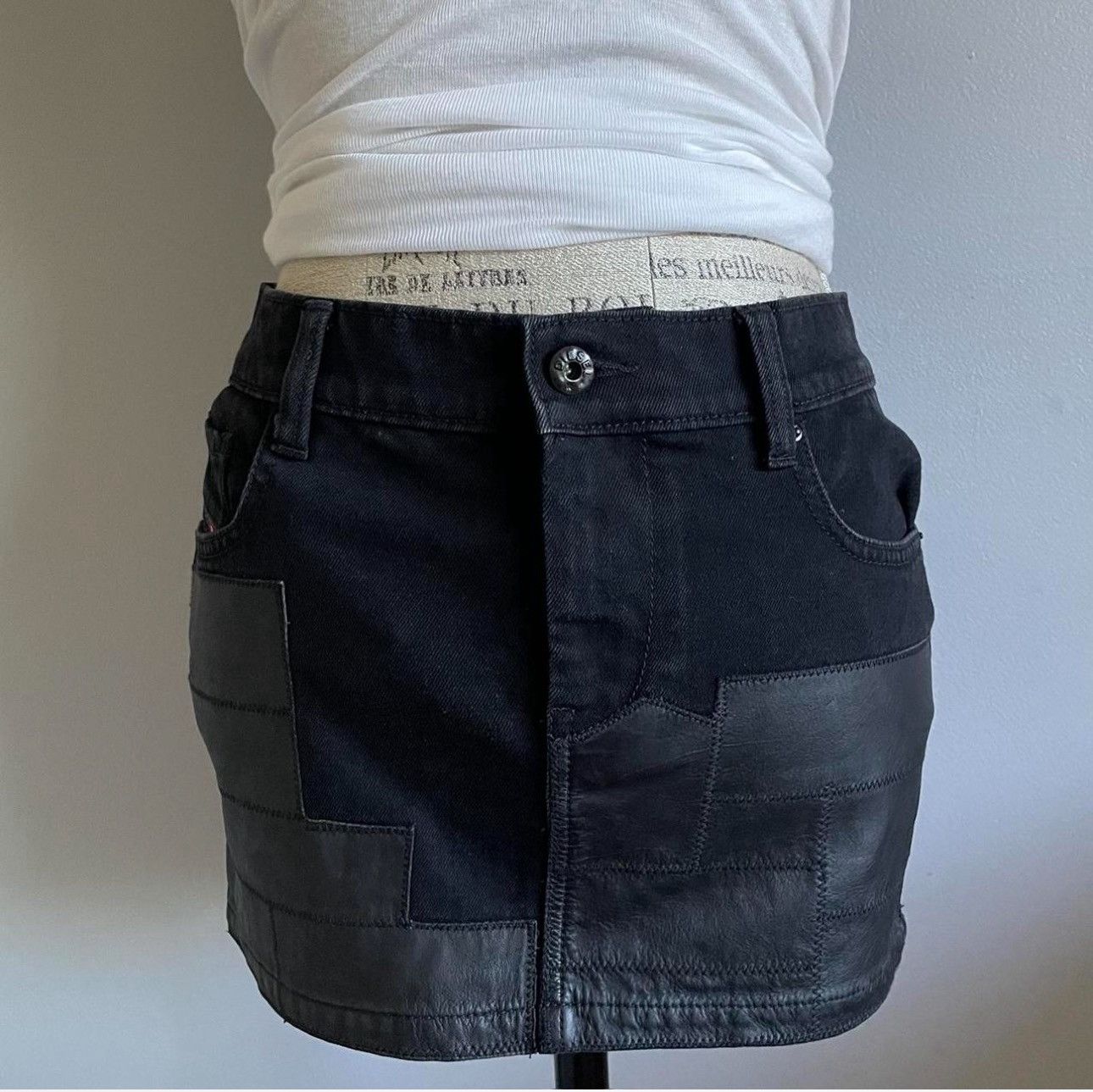 Diesel DIESEL leather patchwork mini skirt Size 26" / US 2 / IT 38 - 1 Thumbnail
