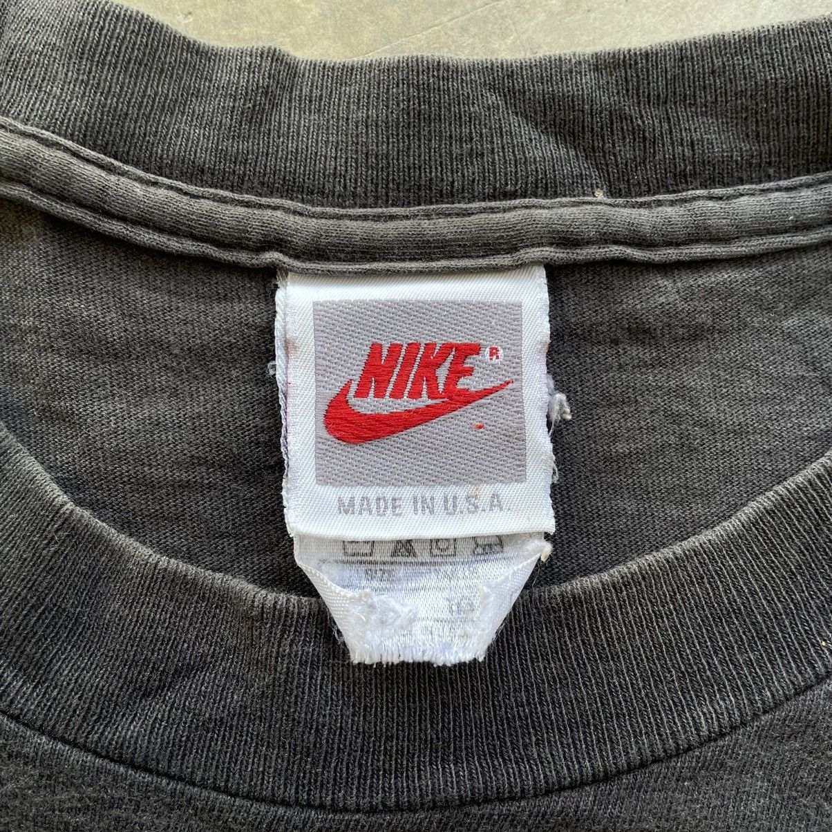 Nike Vintage Nike tee big logo rare size XL Size US XL / EU 56 / 4 - 11 Thumbnail