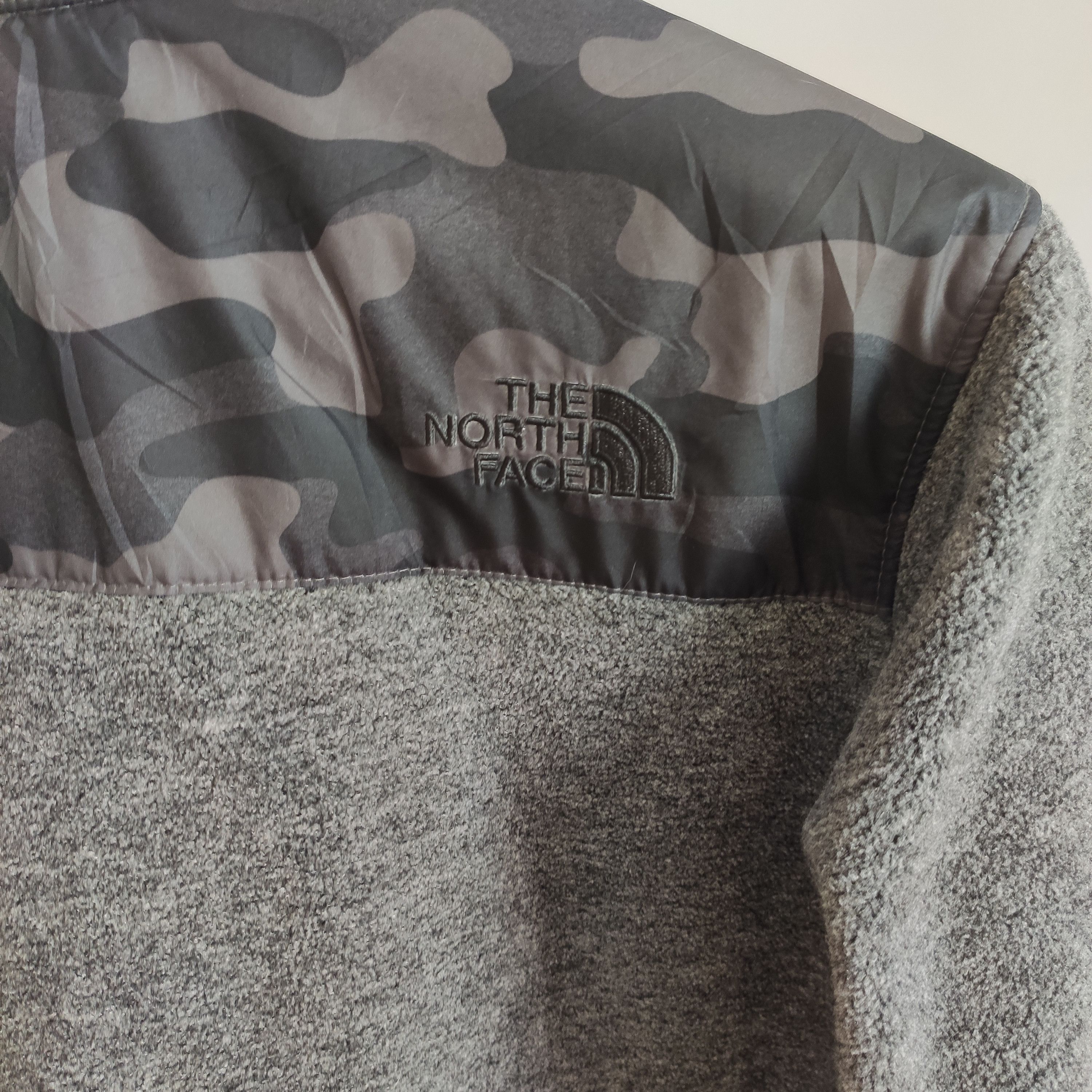 The North Face × Vintage The North Face Boys Gray Fleece Zip Up Jacket Size US L / EU 52-54 / 3 - 6 Thumbnail
