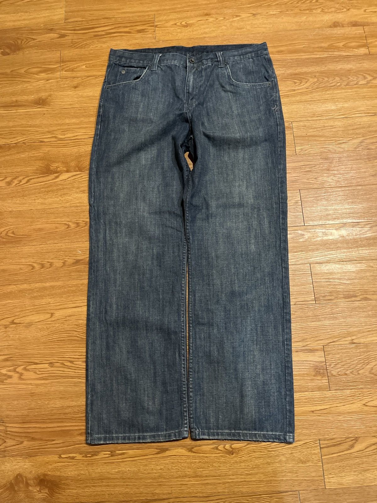 Hurley vintage y2k hurley embroidered jeans Size US 36 / EU 52 - 2 Thumbnail