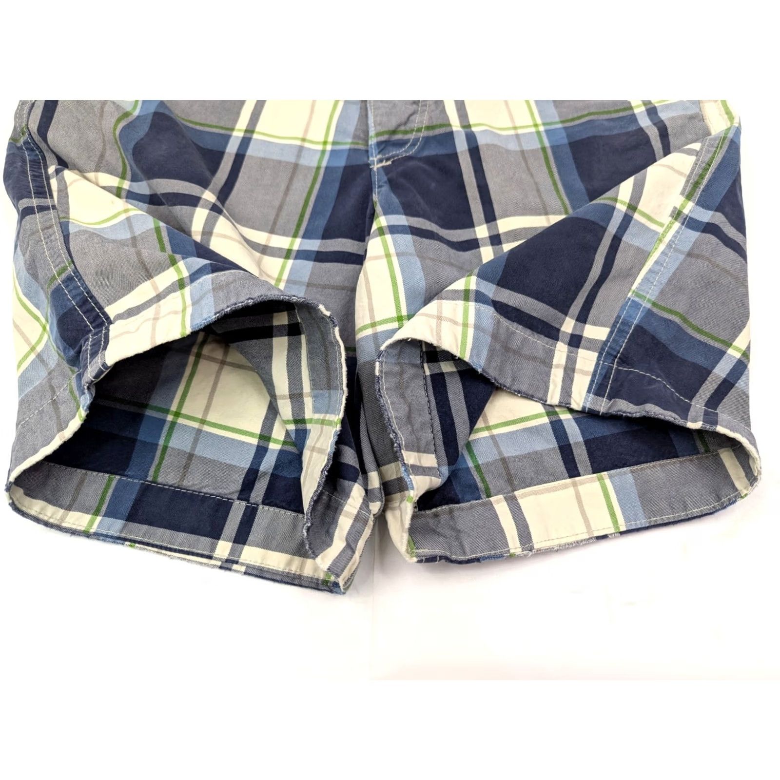 Abercrombie & Fitch Abercrombie & Fitch Heavy Cotton Plaid Shorts Bermuda, Men 35 Blue Green, 90s Grunge Cargo Pocket, Regular Fit Size US 35 - 7 Thumbnail