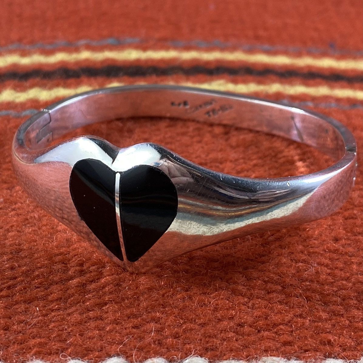 Vintage Vtg 70s Taxco Sterling Silver Onyx Chunky Heart Cuff Grunge Size ONE SIZE - 2 Thumbnail