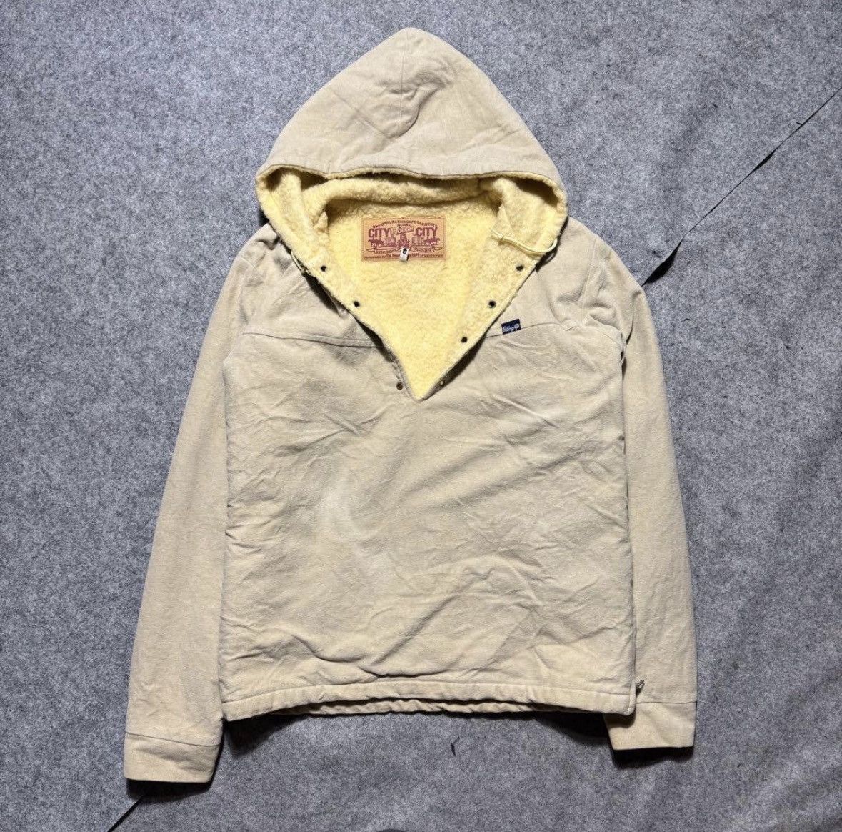 Bape 00s Bape fleece boa hoodie beige archive L Size US L / EU 52-54 / 3 - 1 Thumbnail