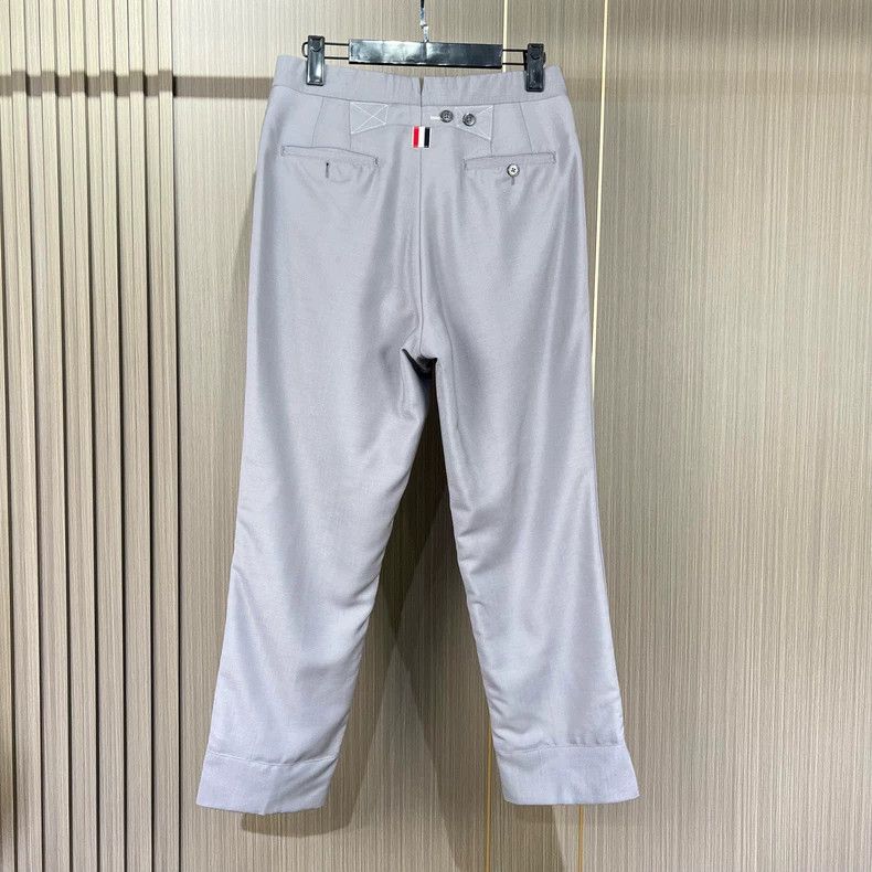 Thom Browne Thom Browne Size 2 Gray striped trousers 2503-Nextarrow Size US 29 - 2 Thumbnail