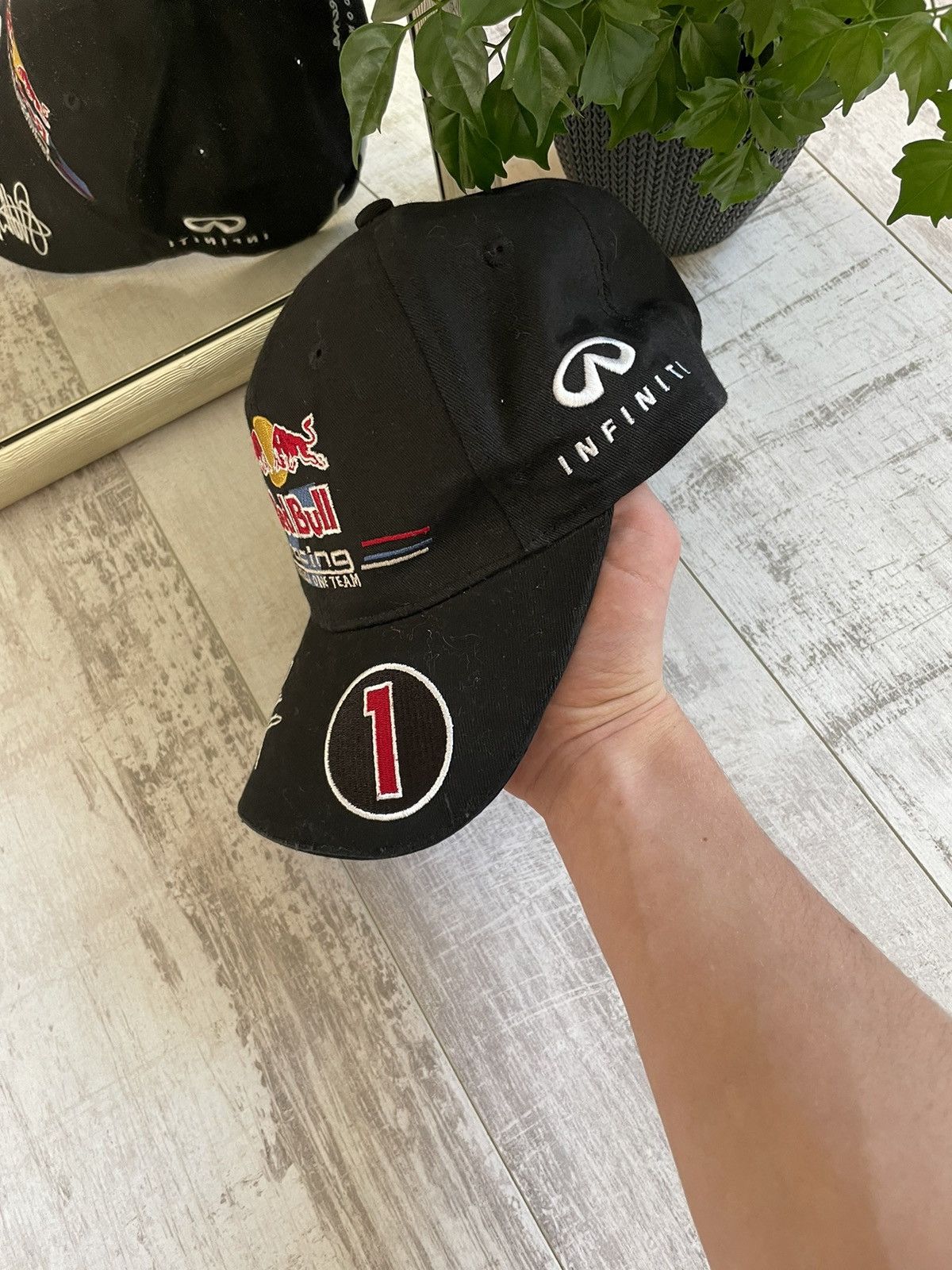 Red Bull × Vintage Red Bull Racing Vintage Formula 1 Team Infiniti Hat Cap Size ONE SIZE - 4 Thumbnail