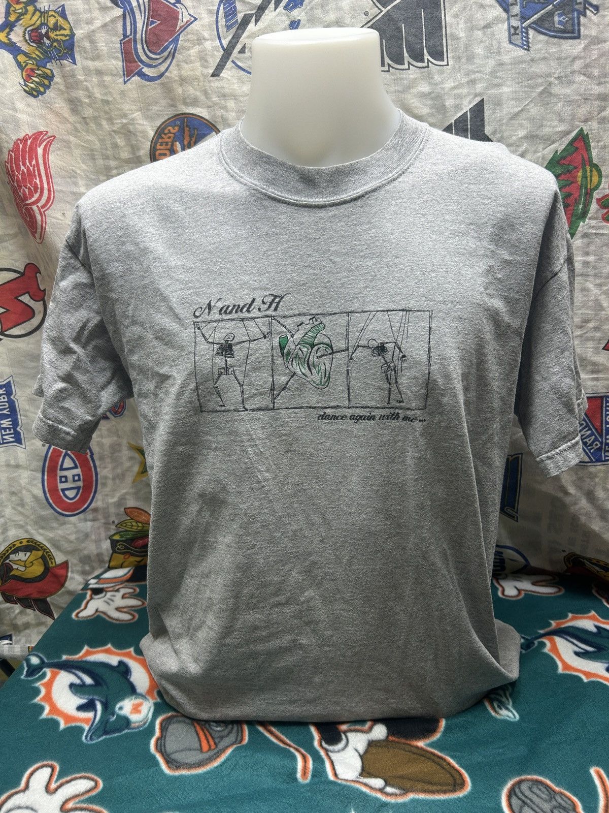 Vintage Vintage N&H Dance Again With Me 90s T-Shirt Size L Size US L / EU 52-54 / 3 - 2 Thumbnail