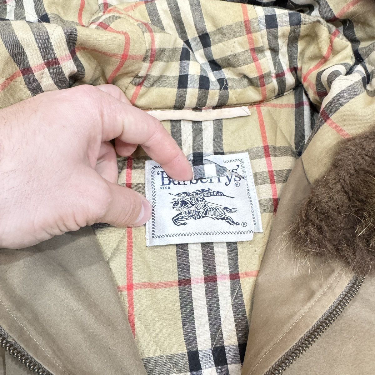 Burberry × Designer × Vintage Vintage Burberrys Womens Parka Natural Fur 44size XL Size L / US 10 / IT 46 - 14 Thumbnail