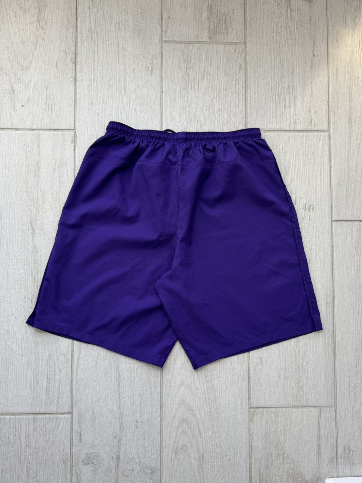 Nike Vintage Nike Manchester City 2014/15 Purple Football Shorts Size US 34 / EU 50 - 6 Thumbnail