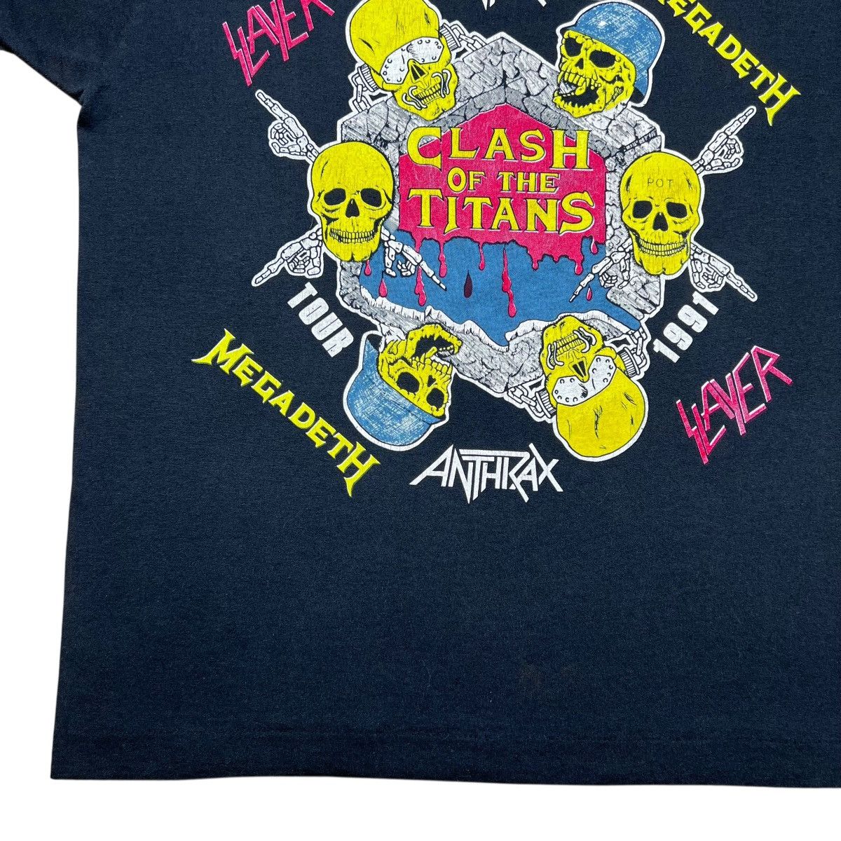 Band Tees Vintage 1991 Clash Of The Titans Tour Alice In Chains Tee Size US L / EU 52-54 / 3 - 7 Thumbnail