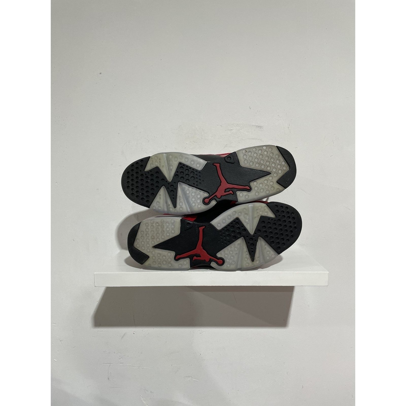 Jordan Brand NIKE JORDAN 6 TORO BRAVO SIZE 11 PREOWNED Size US 11 / EU 44 - 4 Thumbnail