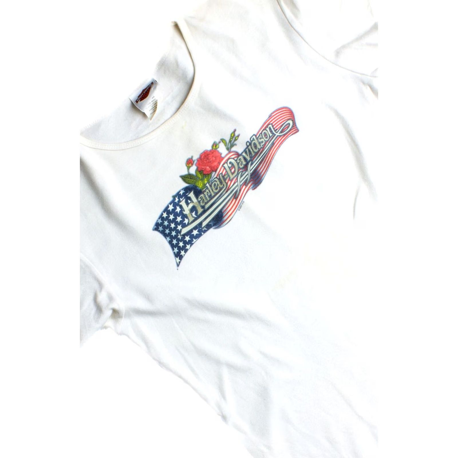 Vintage VINTAGE Harley Davidson Women's Tee XL White American Flag Rose 2000s T-Shirt Womens XL White Harley Davidson Tee Size XL / US 12-14 / IT 48-50 - 2 Thumbnail