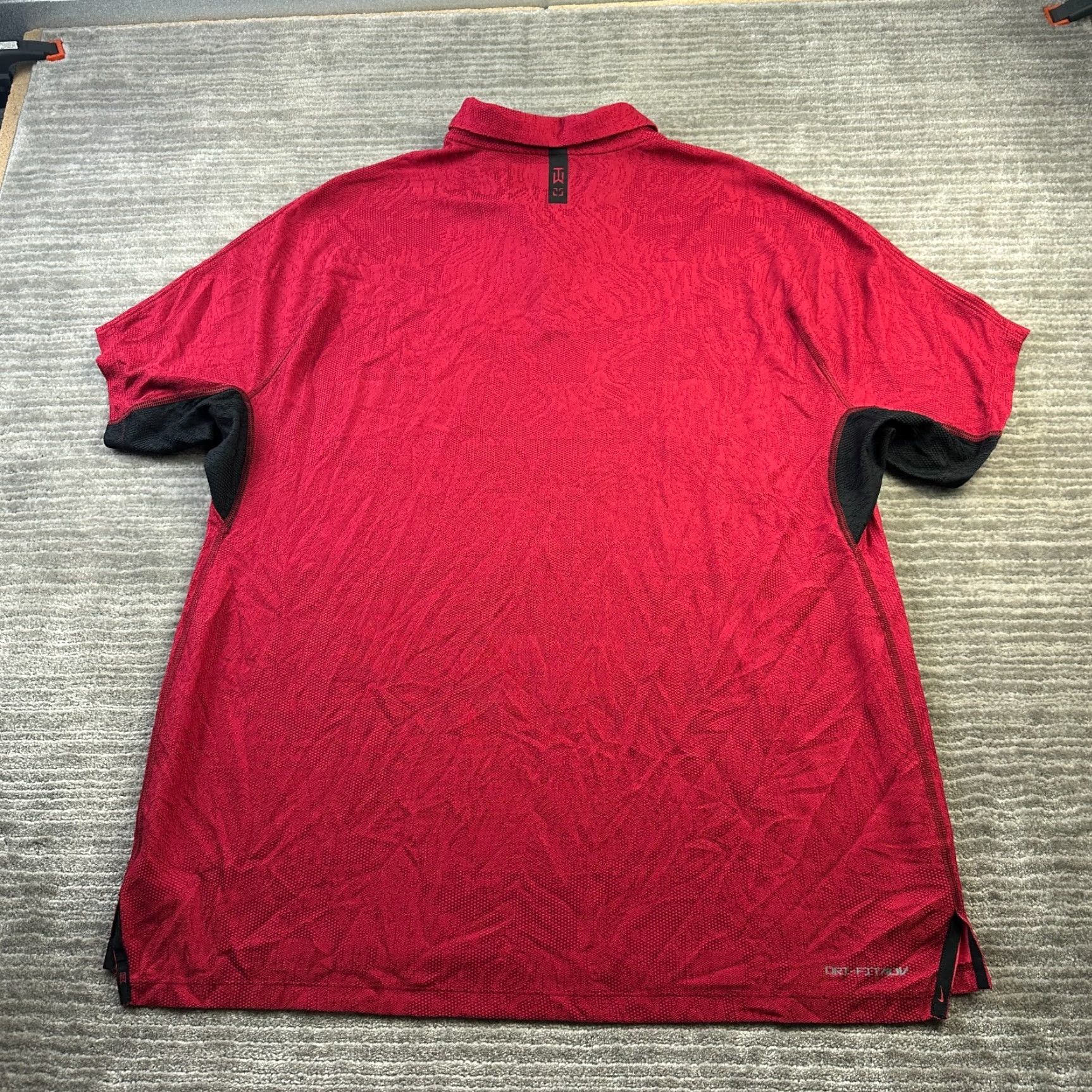 Nike Nike Tiger Woods Polo Shirt Mens 2XL Red Dri-Fit Golf Shirt Short Sleeve Collared Regular Nike Tiger Woods Polo Red 2XL Mens Size US XXL / EU 58 / 5 - 2 Thumbnail