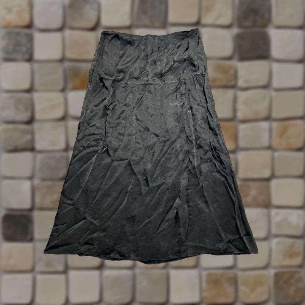 Everlane Everlane Midi Skirt Womens 16 Black Hammered Satin Back Zip Classic Wear Size 38" / US 16 / IT 52 - 1 Thumbnail