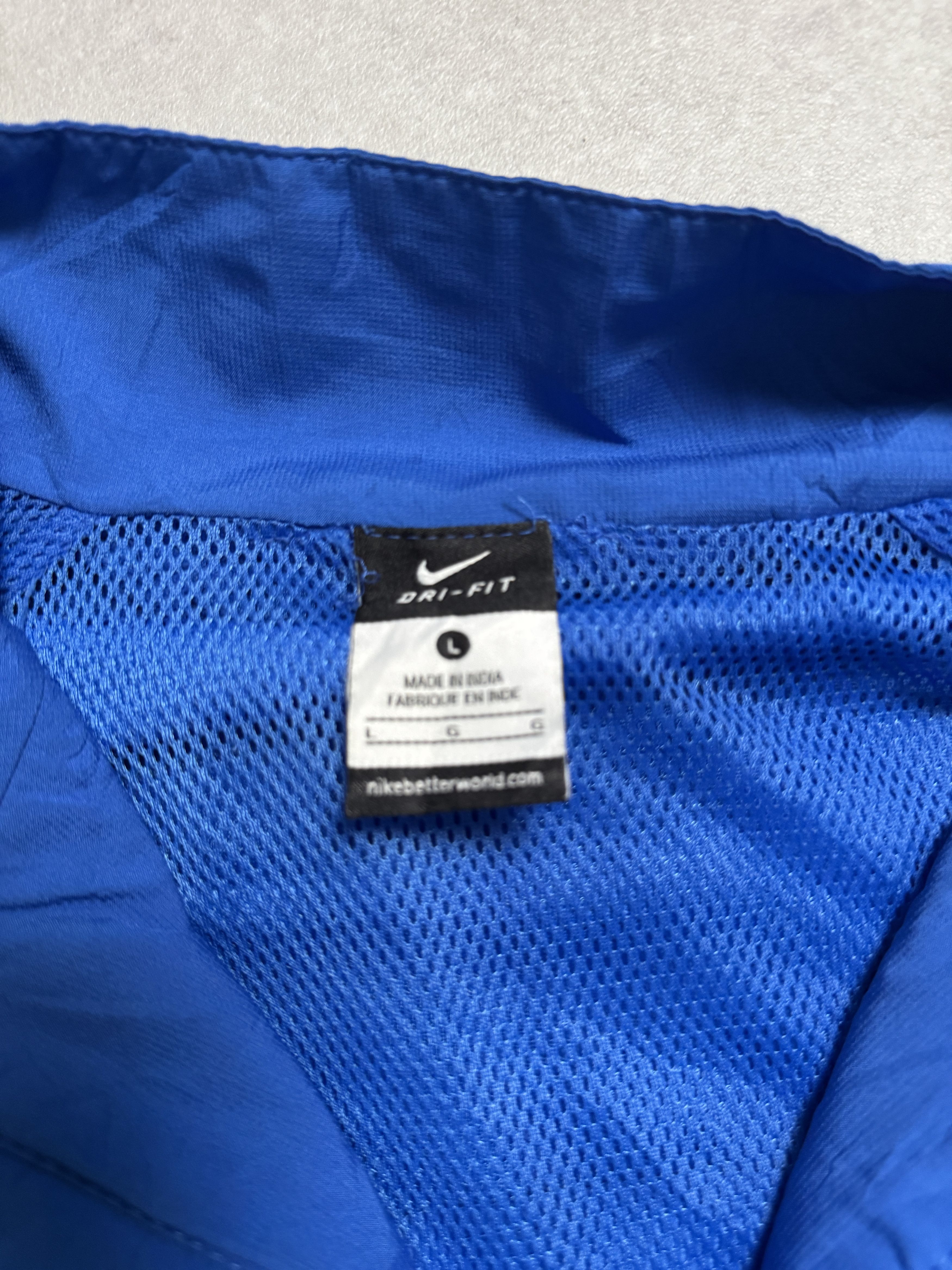 Nike Nike Trackjacket M Vintage streetwear y2k Size US M / EU 48-50 / 2 - 3 Thumbnail