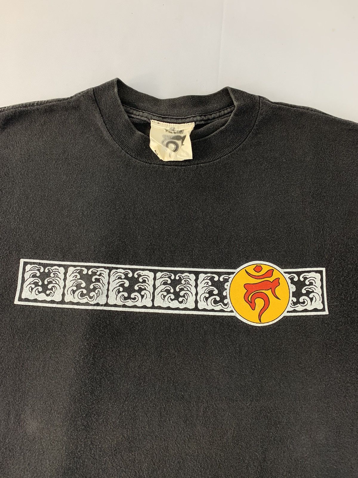 Rap Tees × Vintage Vintage 90s 1995 Custom Works Surfer Kanji Size US M / EU 48-50 / 2 - 3 Thumbnail