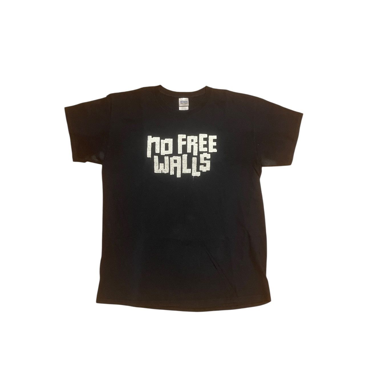 Vintage Vintage Y2K Black No Free Walls Men Short Sleeve Tee Sz L Size US L / EU 52-54 / 3 - 1 Thumbnail