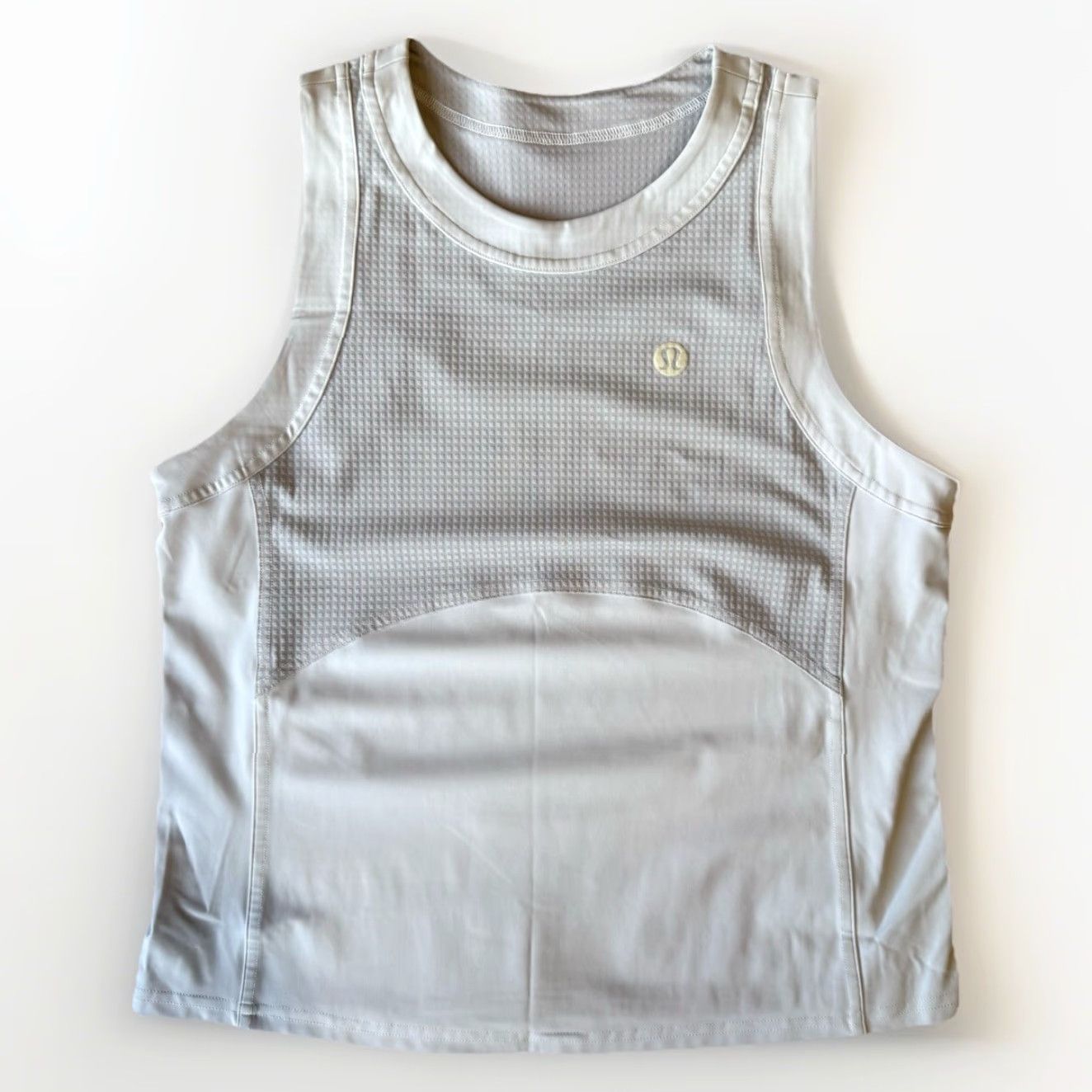 Lululemon Lululemon Sleeveless Shirt Women 4 Gray Vent Surge Workout Athleisure Tank Top Racerback Crew Neck Size S / US 4 / IT 40 - 2 Thumbnail