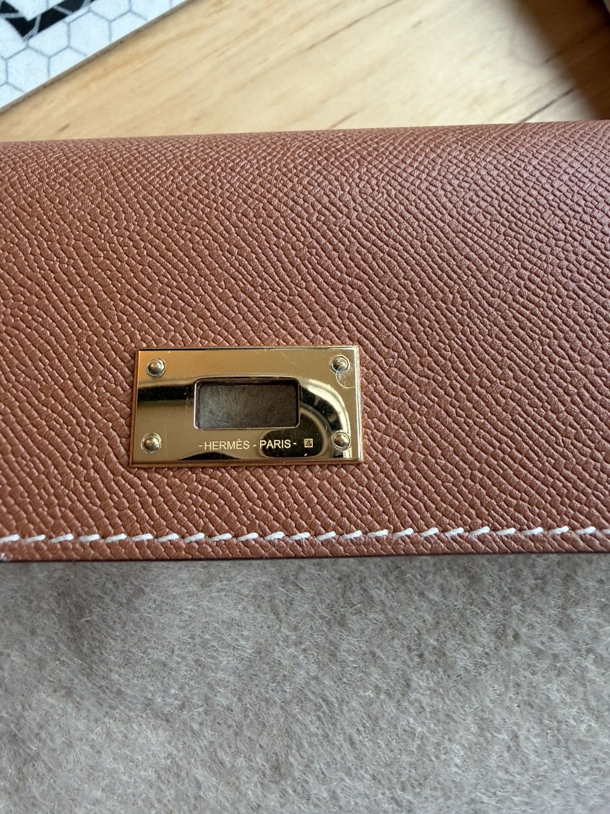 Hermes Hermès Kelly to Go Pocket Long Pochette Clutch Gold Rare Size ONE SIZE - 8 Thumbnail