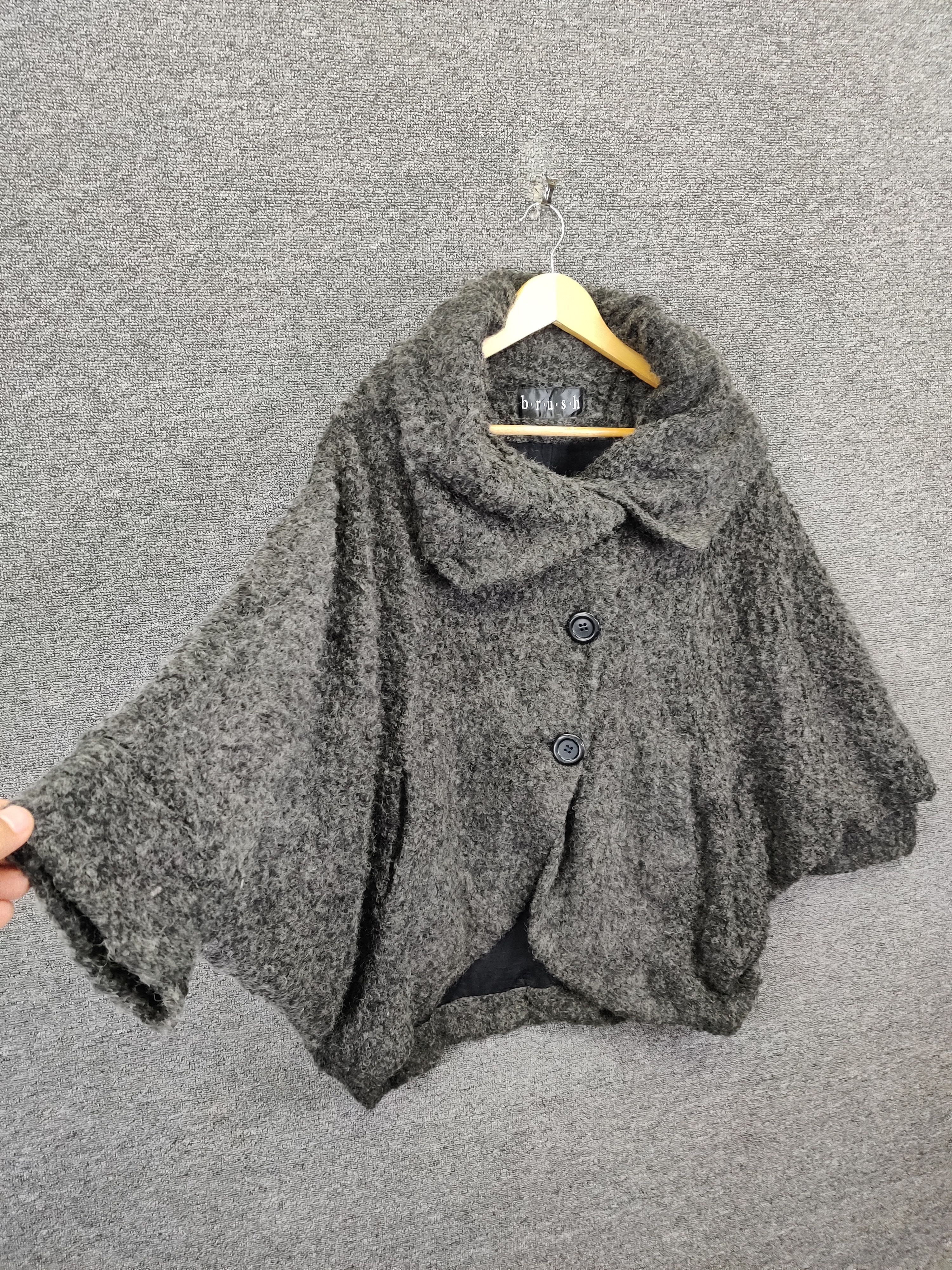 Cloak B.R.U.S.H Wool Mohair Poncho Cloak & Cape Button Up Size US XL / EU 56 / 4 - 7 Thumbnail