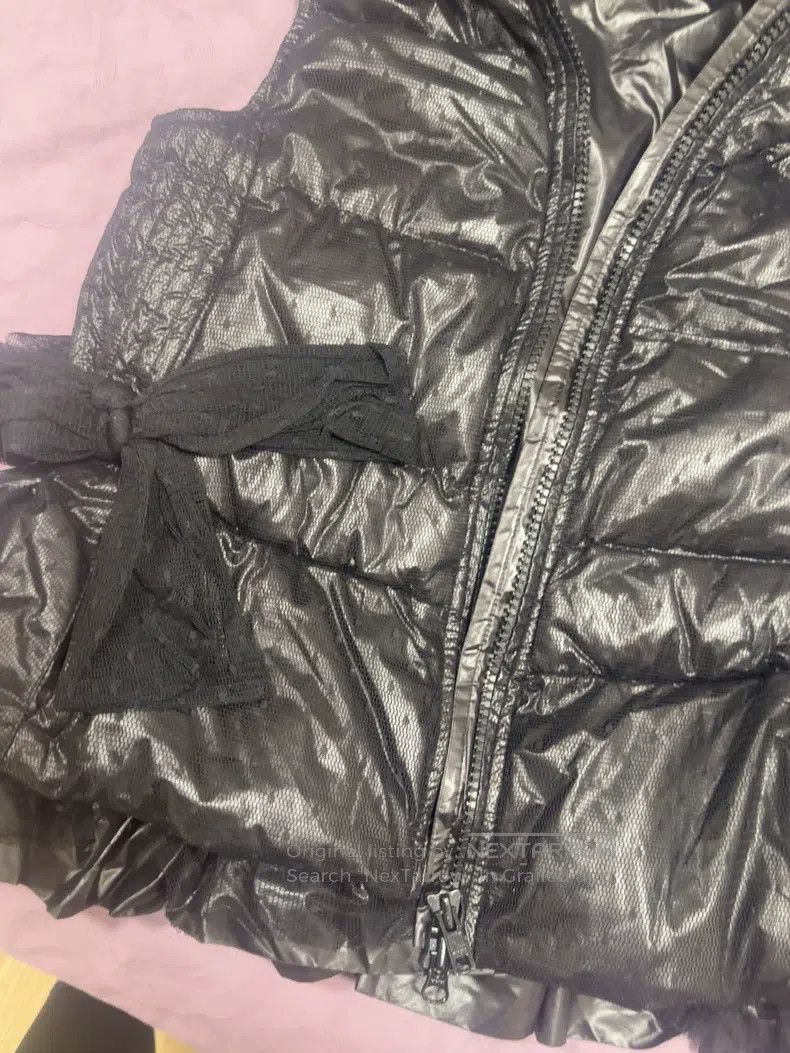 Valentino Valentino Black down vest Size S / US 4 / IT 40 - 2 Thumbnail