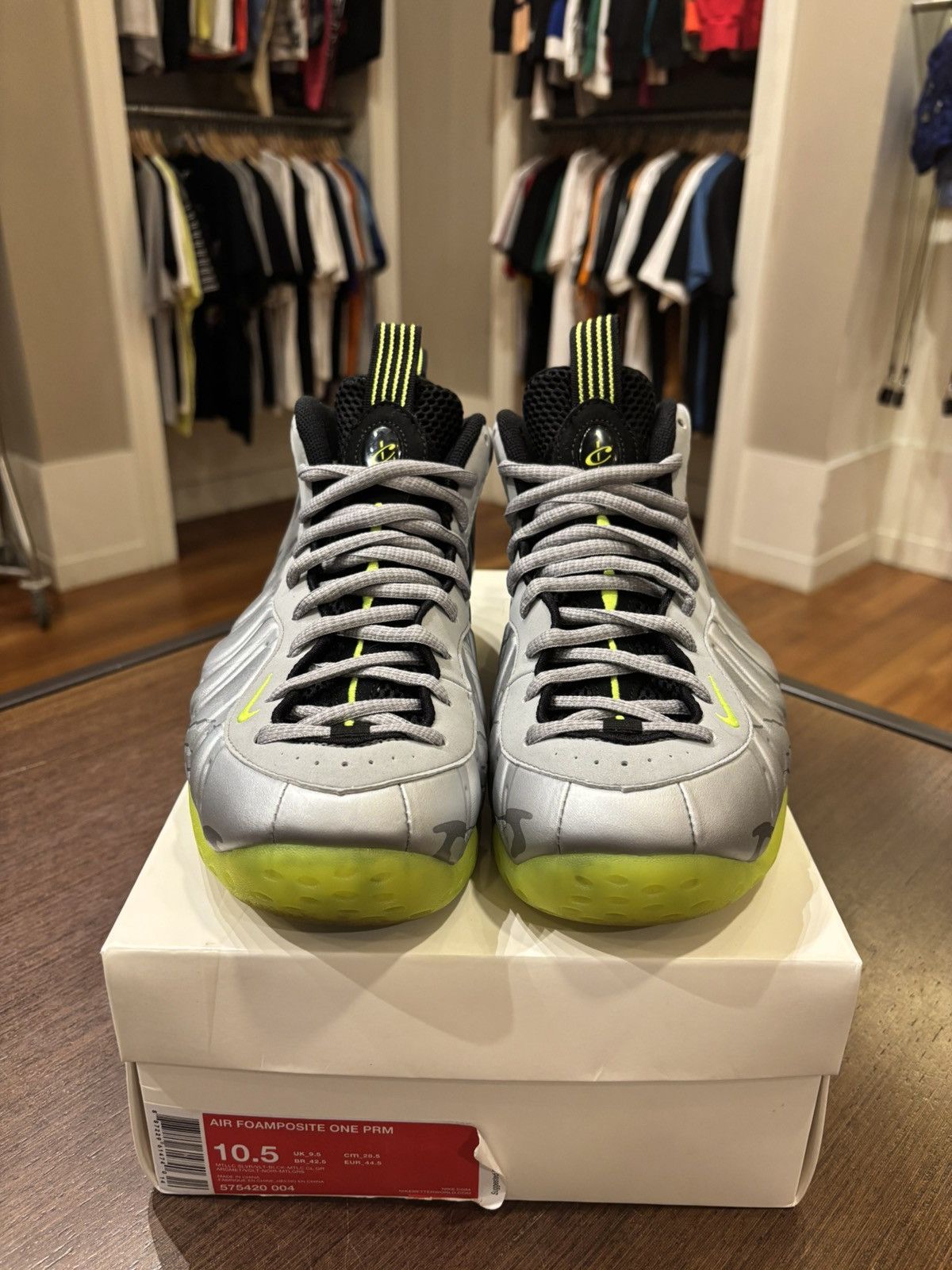 Nike Nike Air Foamposite One Silver Volt Camo Size US 10.5 / EU 43-44 - 3 Thumbnail