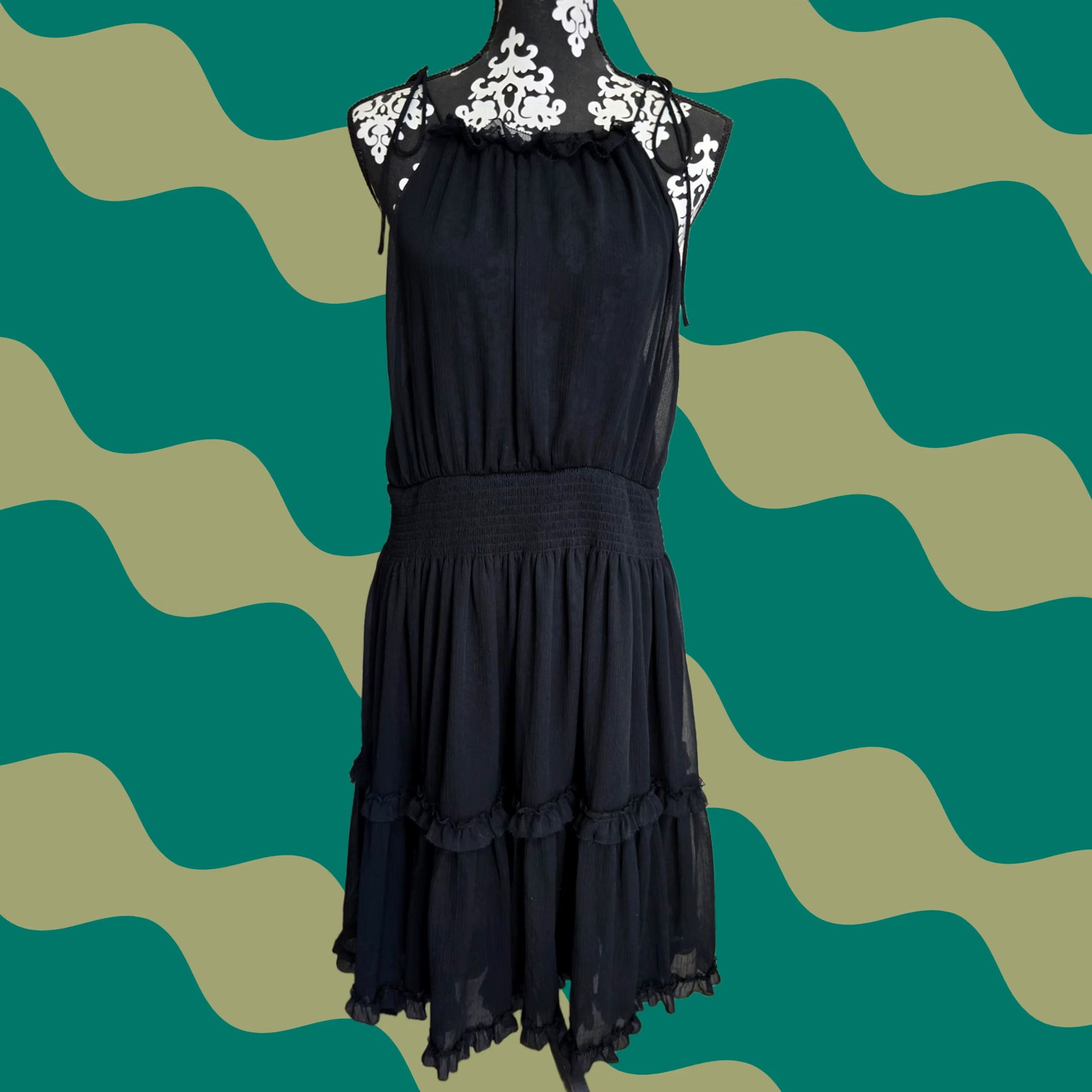 banana republic black halter dress Banana Republic XL Tiered Ruffles LBD Holiday Cocktail Party Women XL A-Line Knee Length Size:U (34–40) Petite body length Gifts For Him 2026 Basic Casual Dresses
