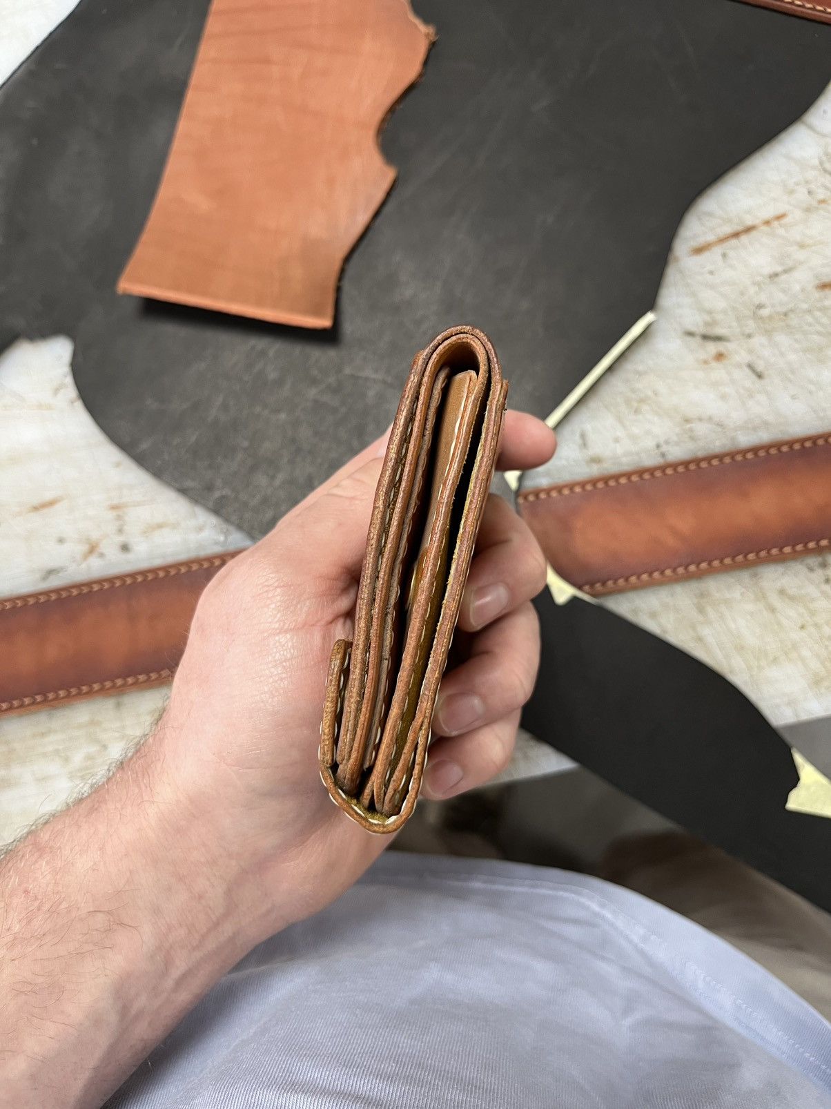 Other Handmade Leather Wallet Card Holder Brown Slim Bifold Craft Size ONE SIZE - 3 Thumbnail