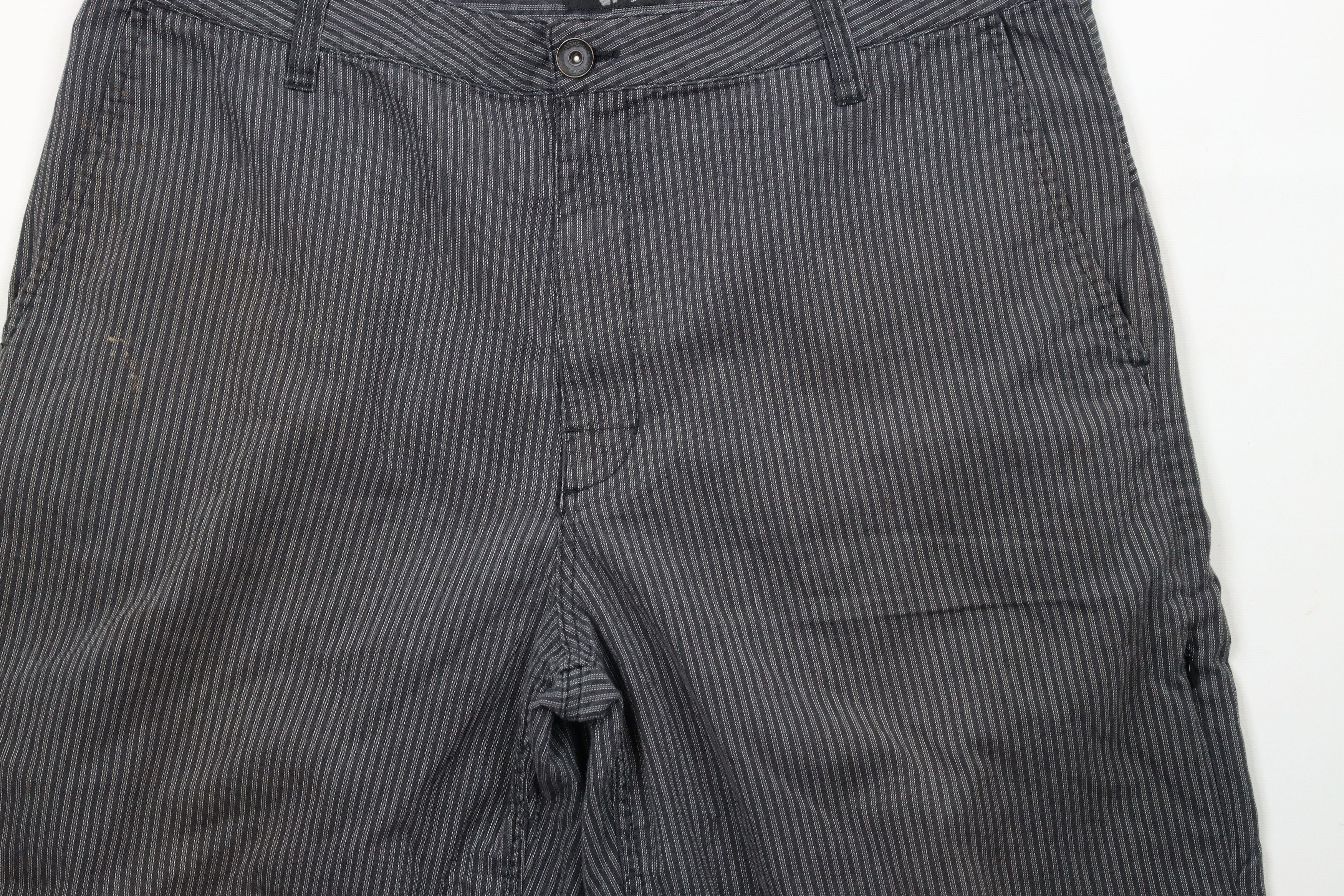 Vans × Vintage Vintage Vans Skateboarding Out Striped Loose Fit Shorts Gray Size US 38 / EU 54 - 3 Thumbnail