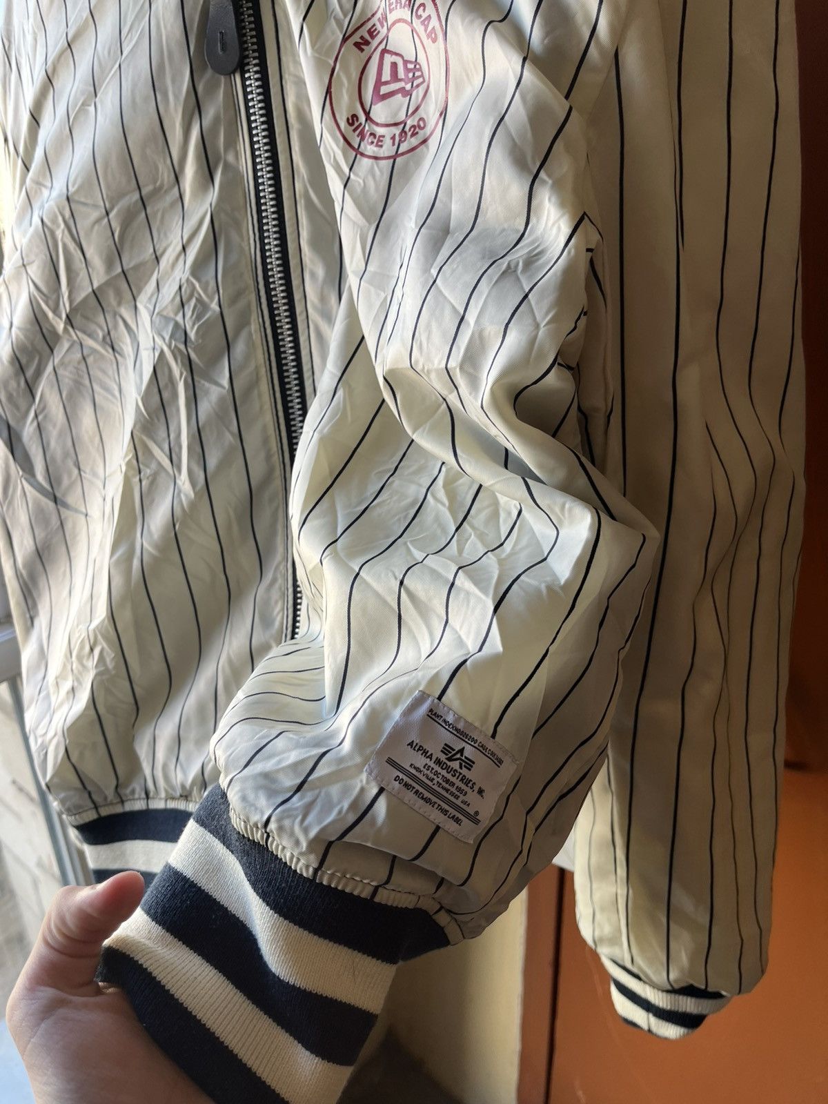 Alpha Industries × New Era Alpha Industries x New Era bomber jackey Size US S / EU 44-46 / 1 - 13 Thumbnail