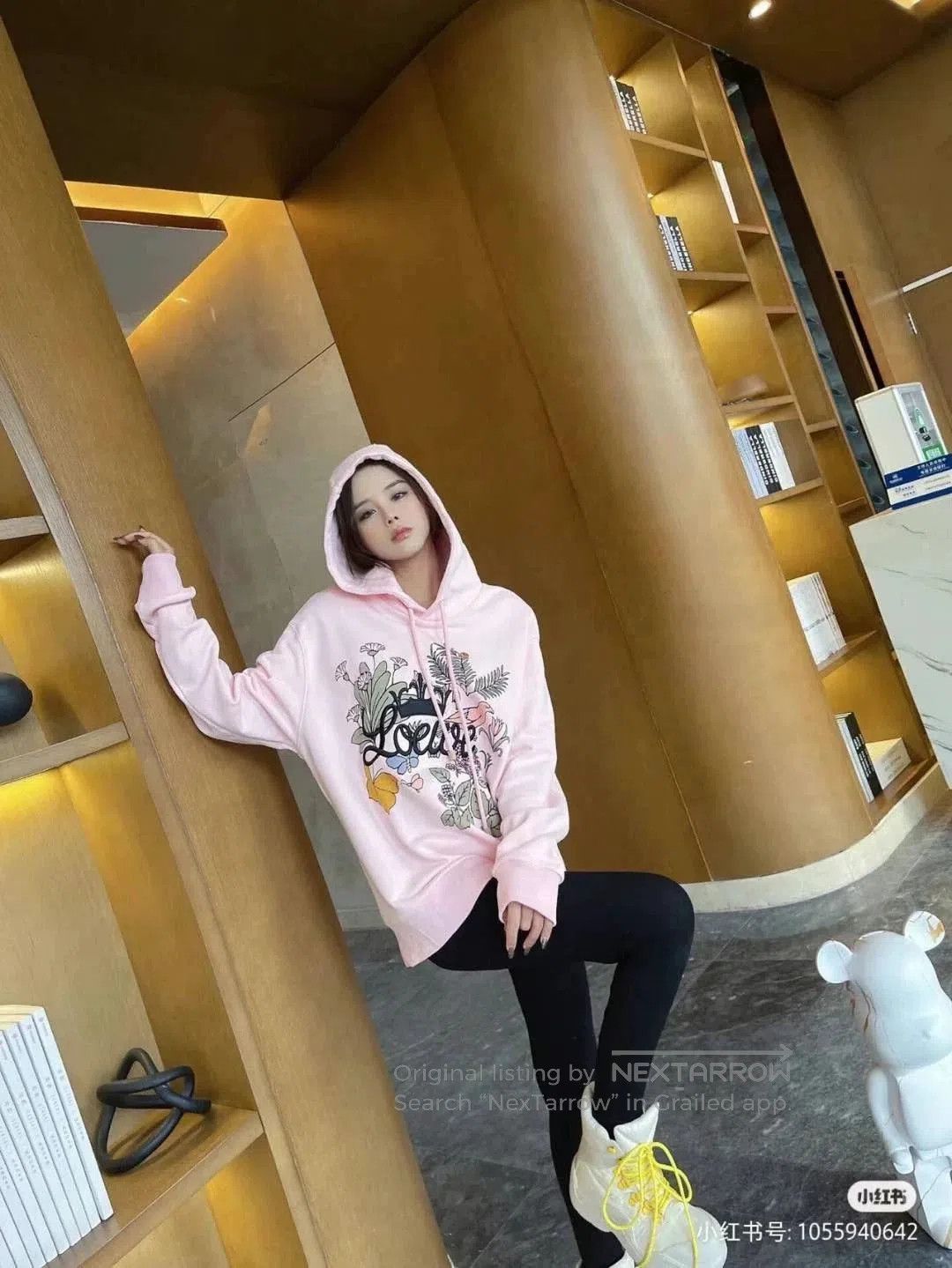 Loewe Loewe Women's Pink Floral Embroidered Hoodie. Size US L / EU 52-54 / 3 - 6 Thumbnail