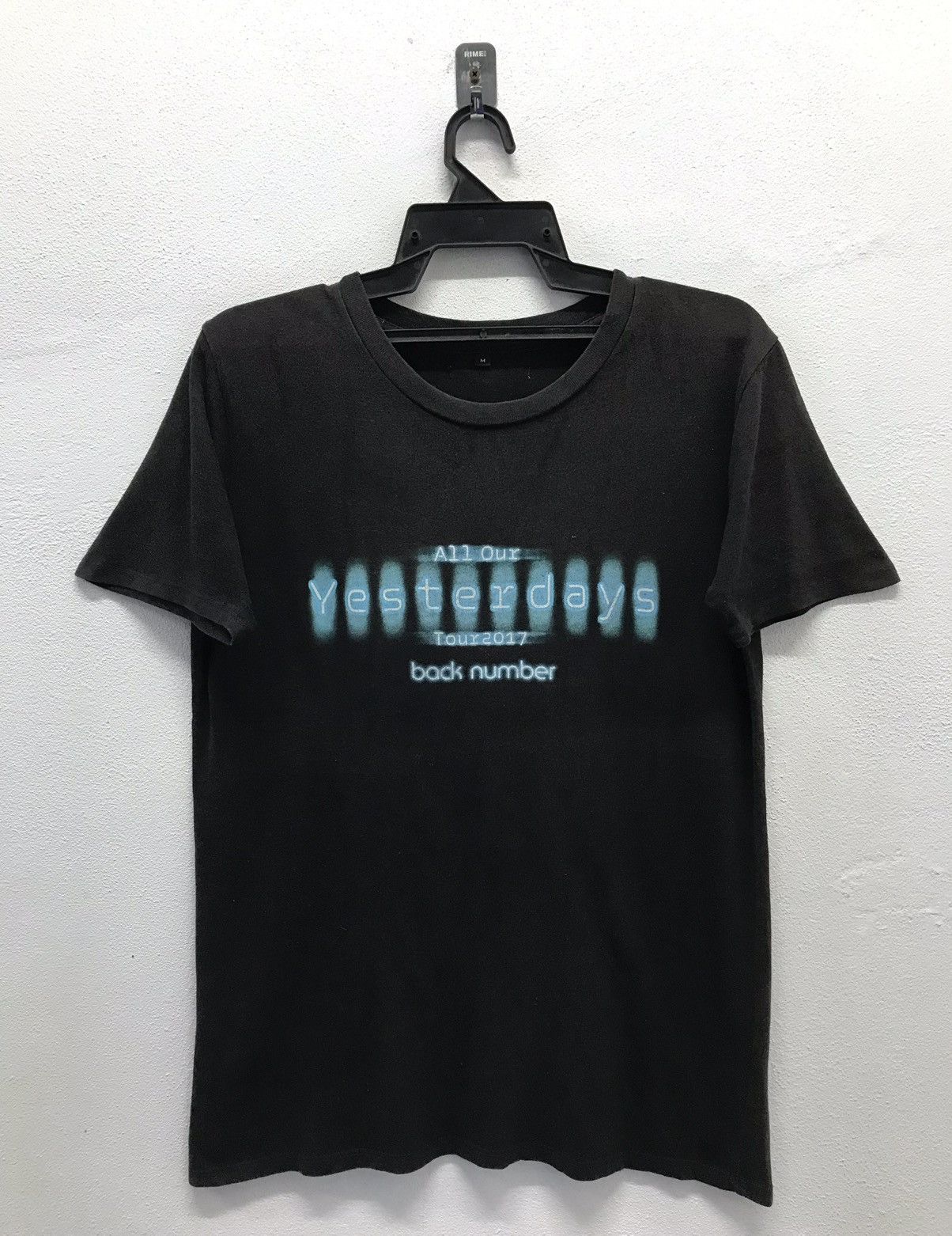 Band Tees × Japanese Brand Band Back Number All Our Yesterday Tour 2017 Shirt Size US M / EU 48-50 / 2 - 1 Thumbnail