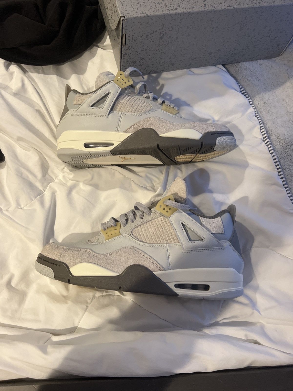 Jordan Brand Air Jordan 4 SE Craft ‘Photon Dust’ Size US 14 / EU 47 - 2 Thumbnail
