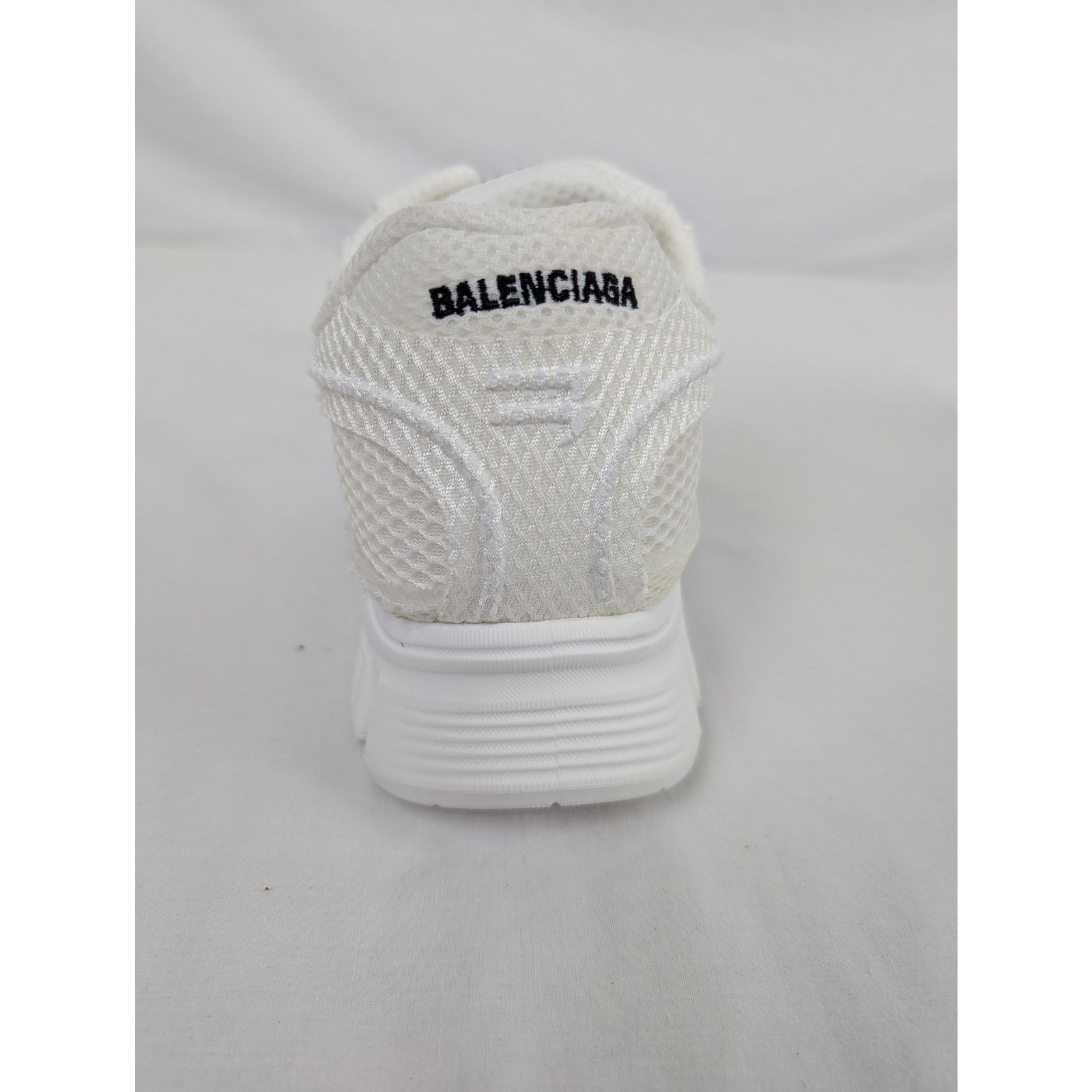 Balenciaga o1rshd1 Phantom Sneakers in White Size US 7 / EU 40 - 11 Thumbnail
